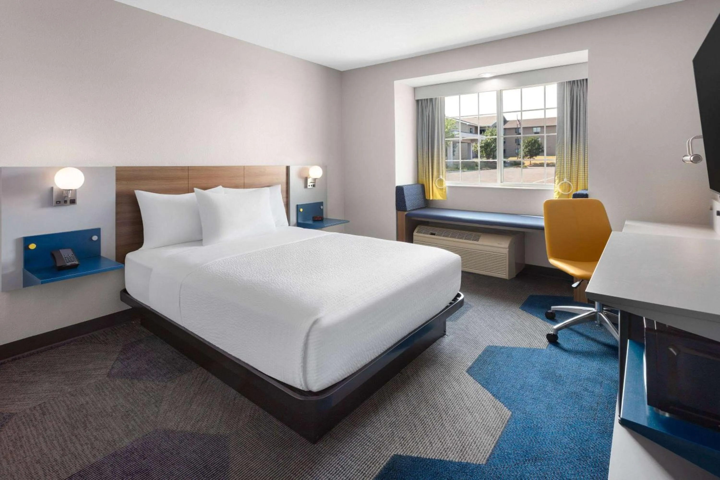 Queen Room - Disability Access/Non-Smoking in Microtel Inn & Suites by Wyndham Rapid City