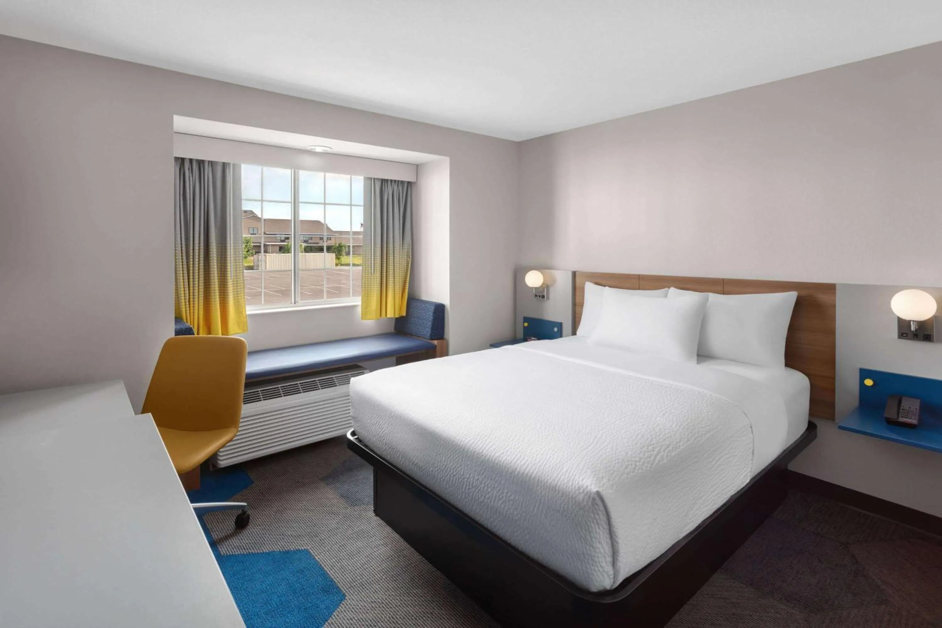 Queen Room - Non-Smoking in Microtel Inn & Suites by Wyndham Rapid City