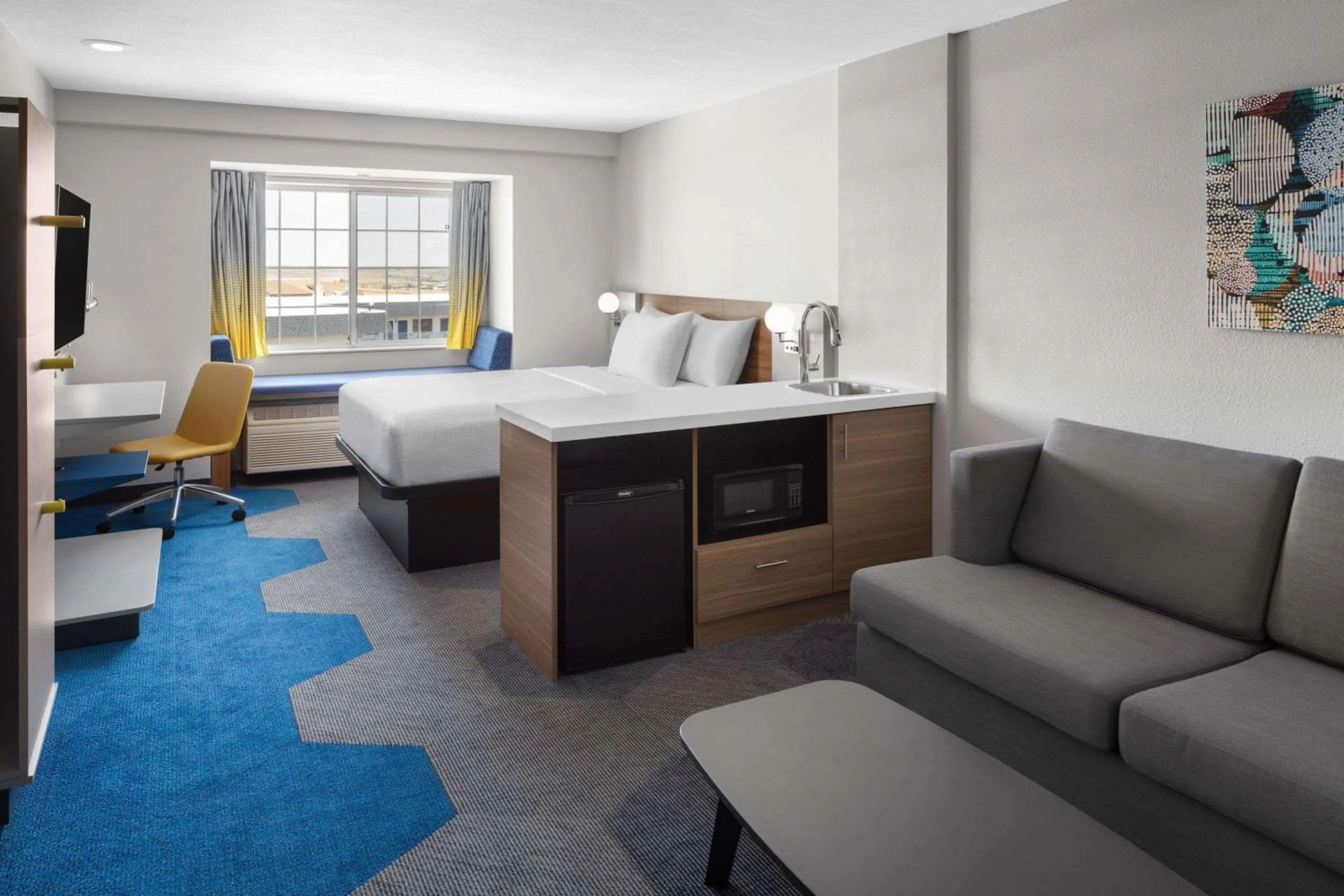 Queen Studio Suite - Non-Smoking in Microtel Inn & Suites by Wyndham Rapid City