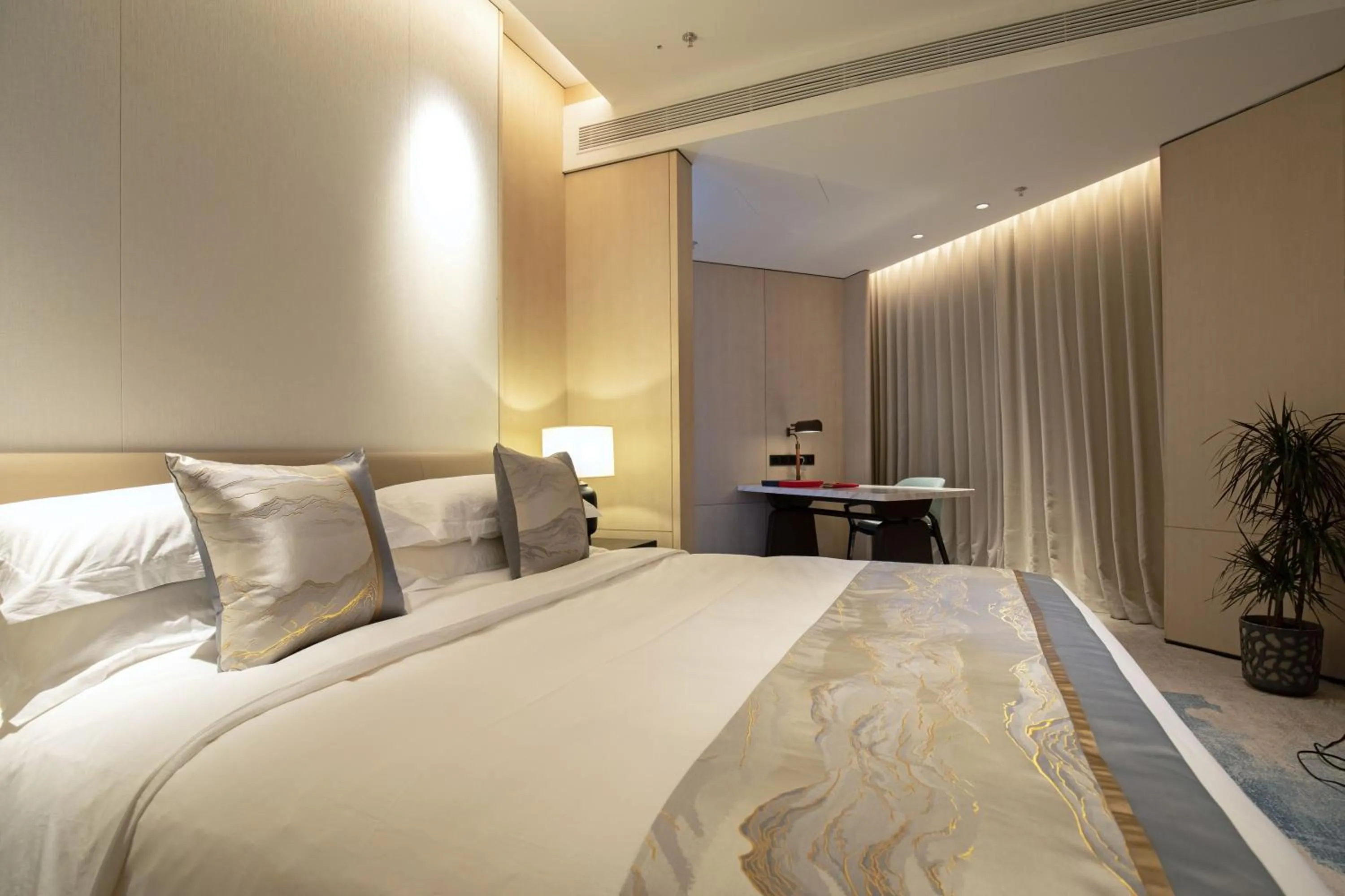 Deluxe Suite in Beijing Palace Soluxe Hotel Astana