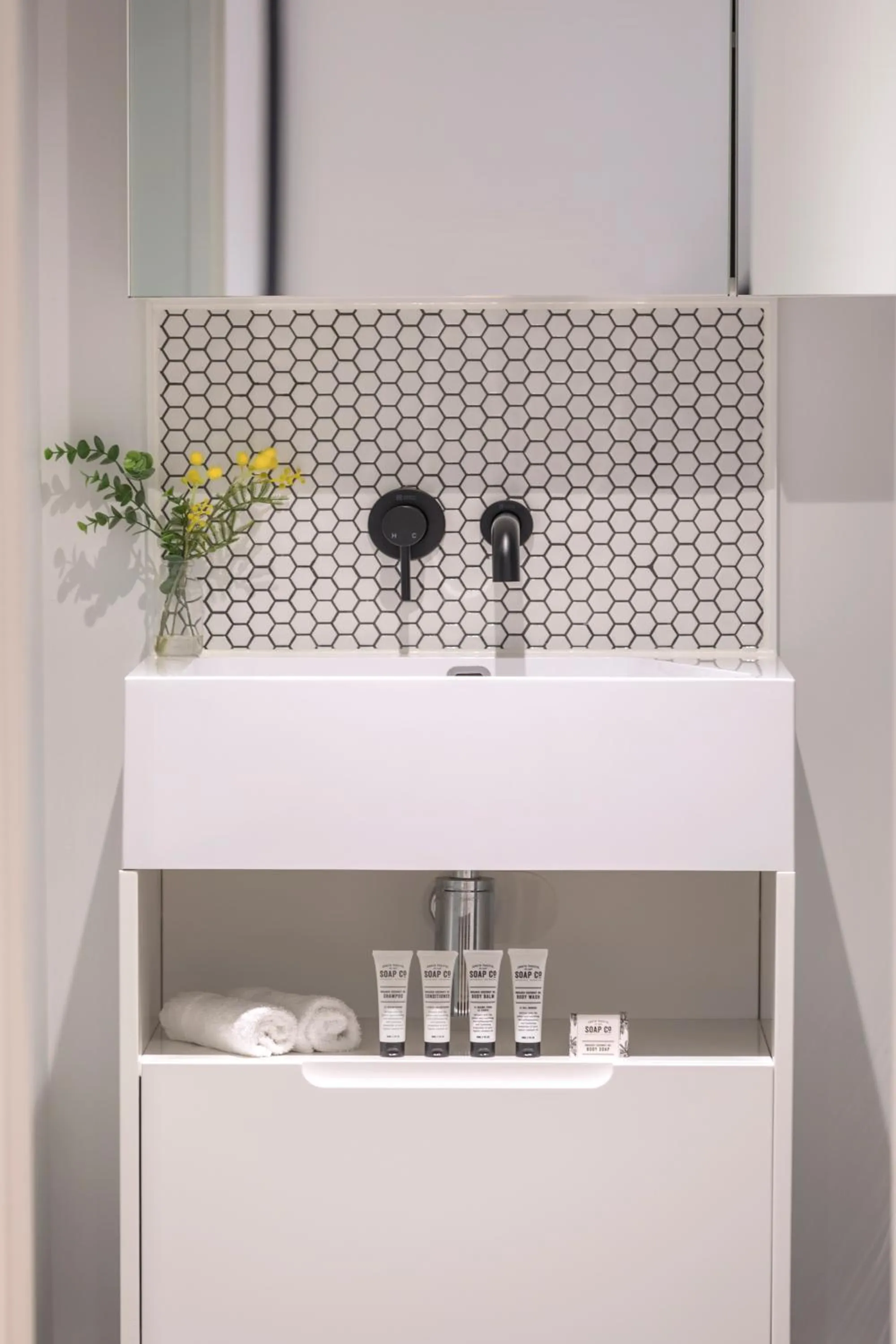 One-Bedroom Apartment in Imagine Lighthouse