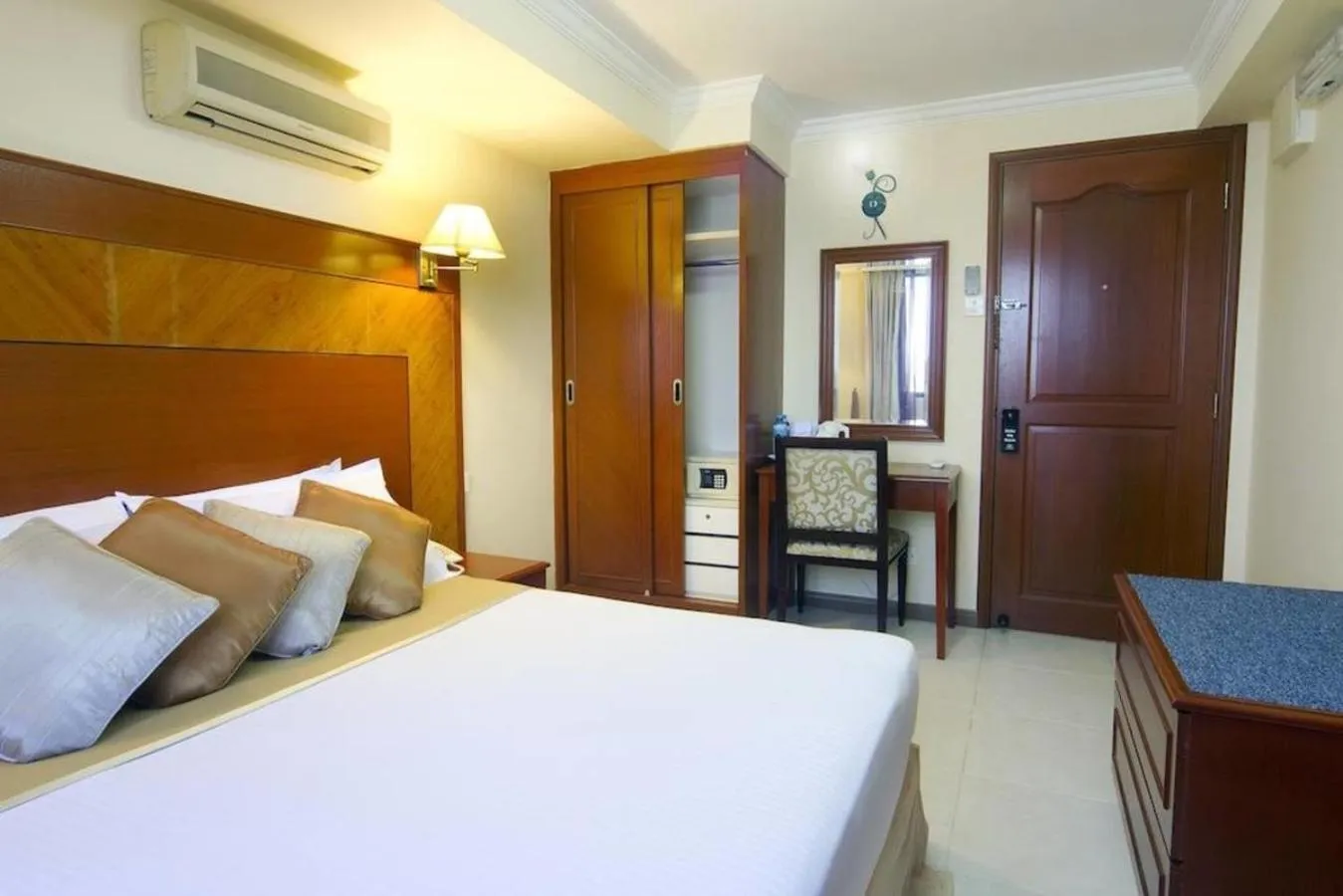 Superior Room - single occupancy in Mookai Hotel