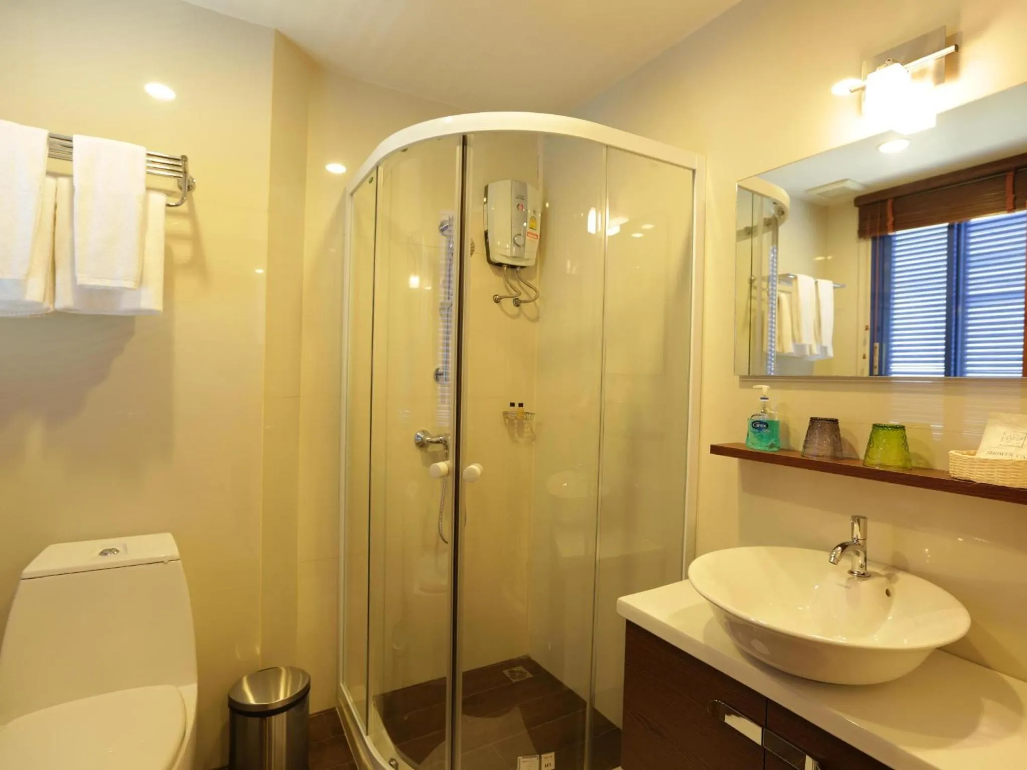 Deluxe Double Room in Nandha Hotel