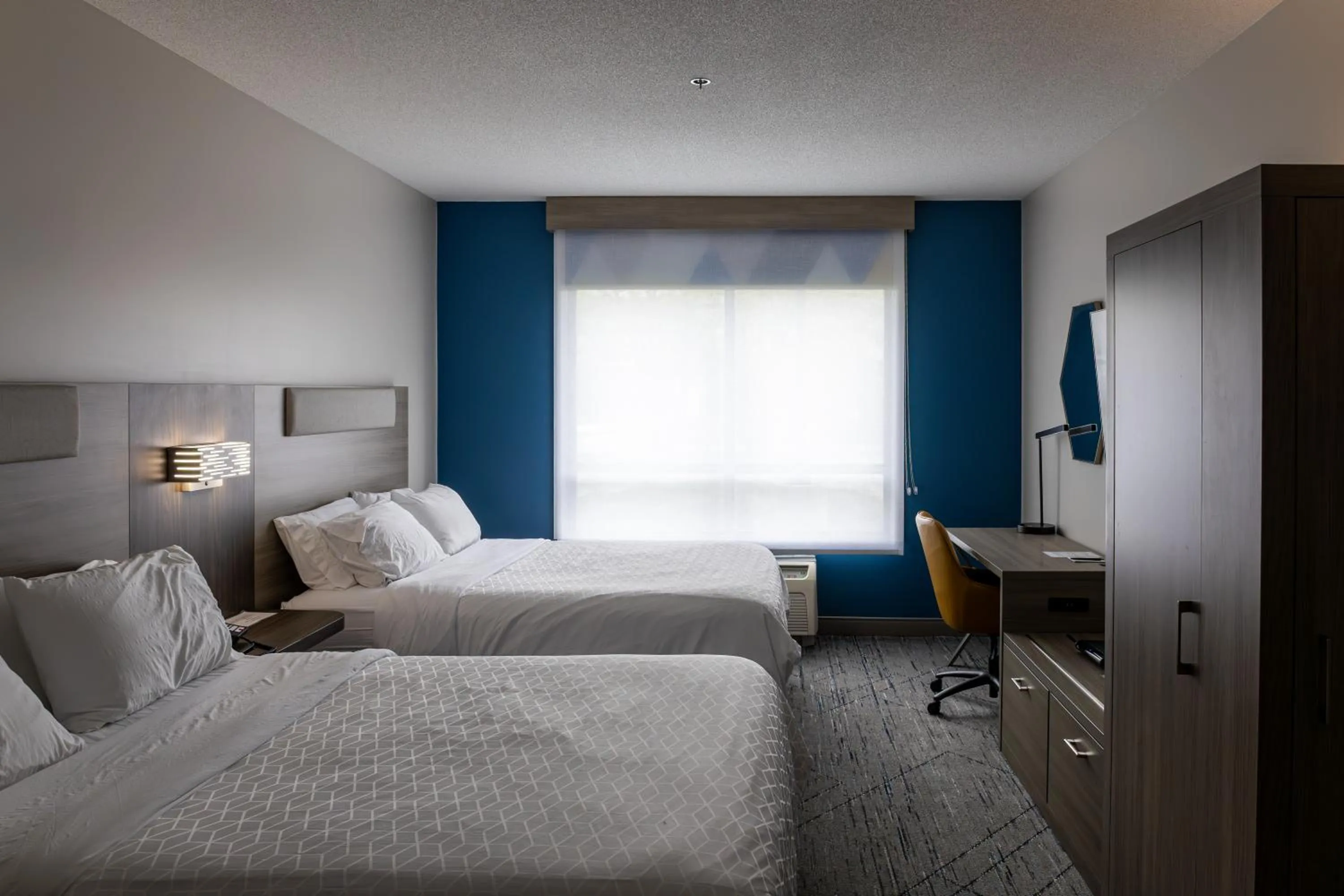 Standard Room in Holiday Inn Express Hotel & Suites Brockville by IHG