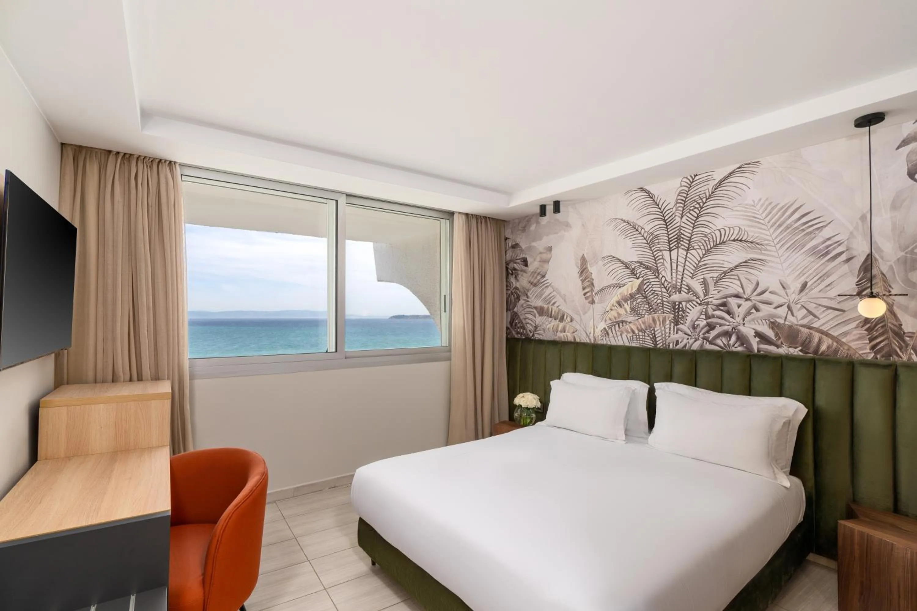 Duplex Premium, King Size Bed, Sea View - single occupancy in Kenzi Solazur