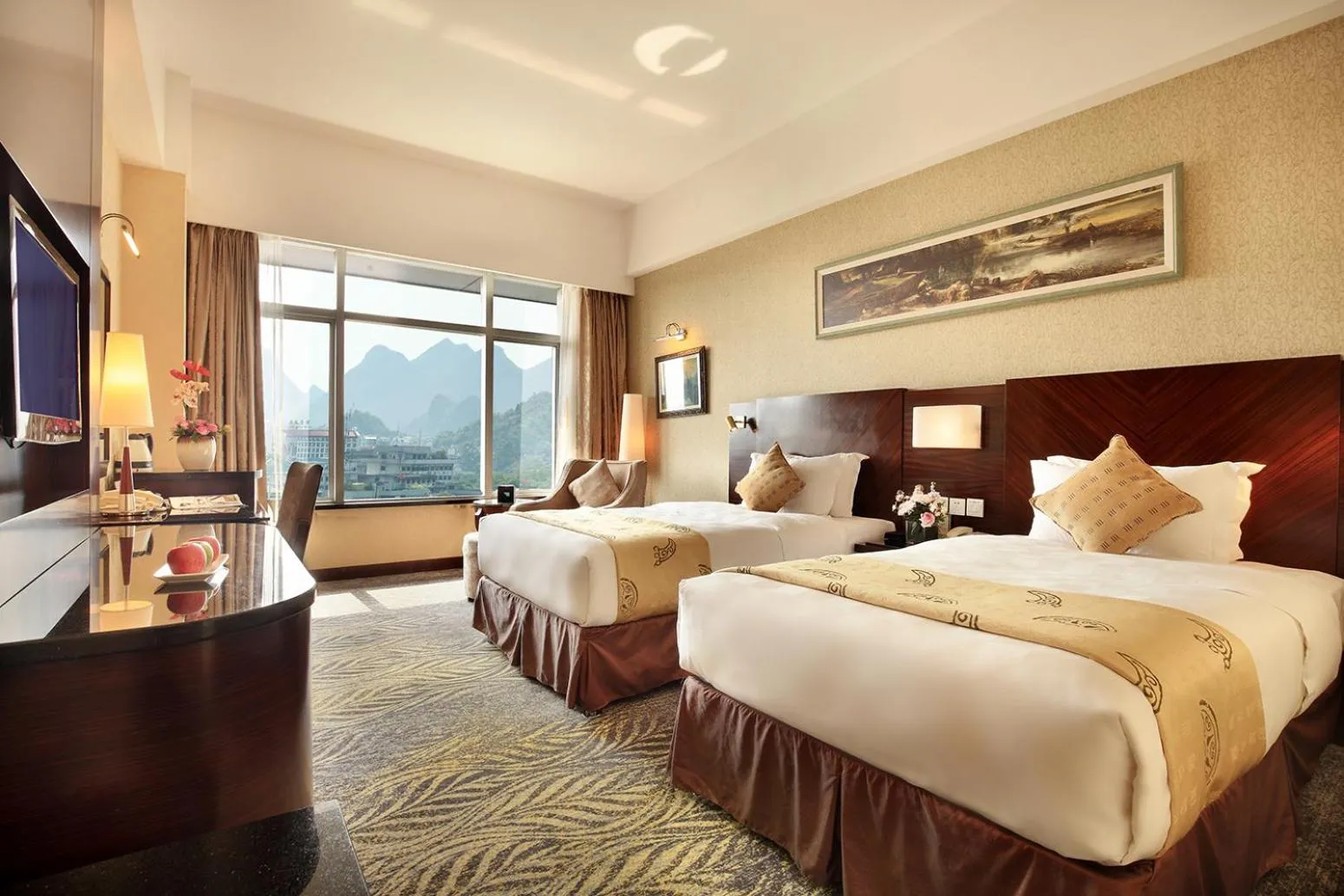 Superior Twin Room in Lijiang Waterfall Hotel Guilin