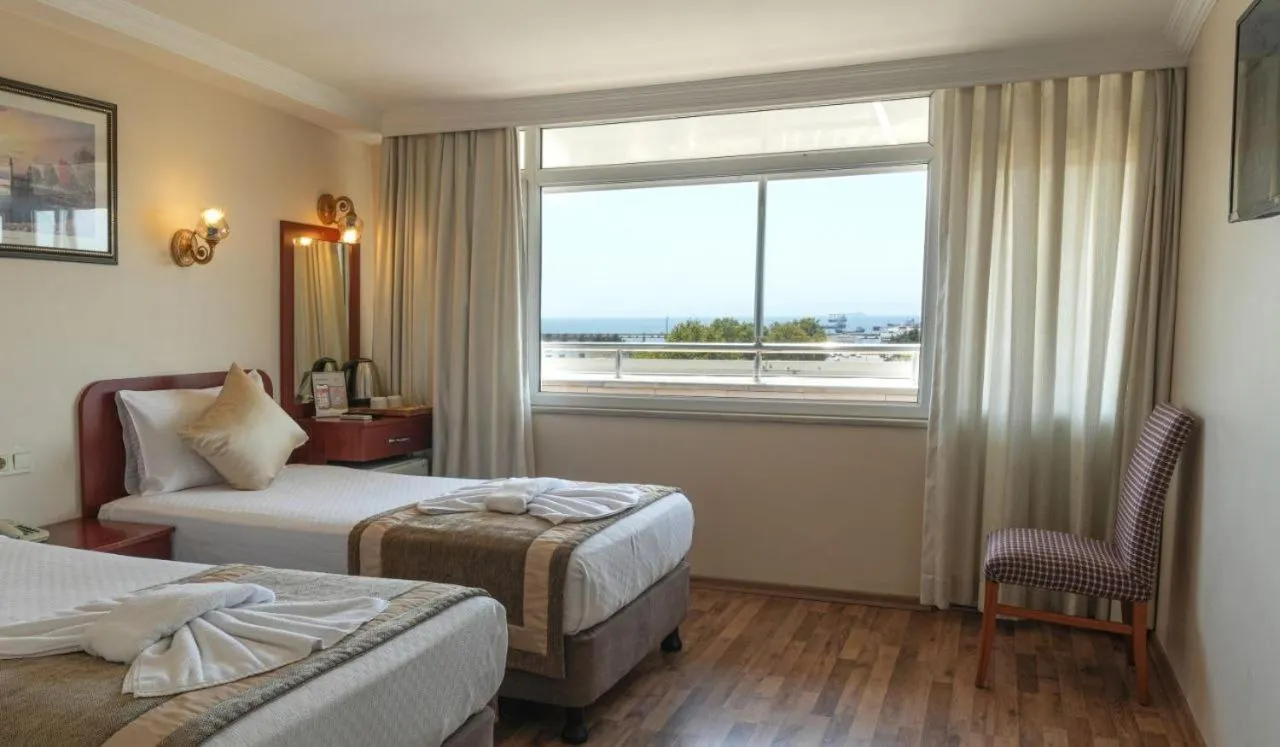 Double Room with Sea View in Hotel Akyildiz