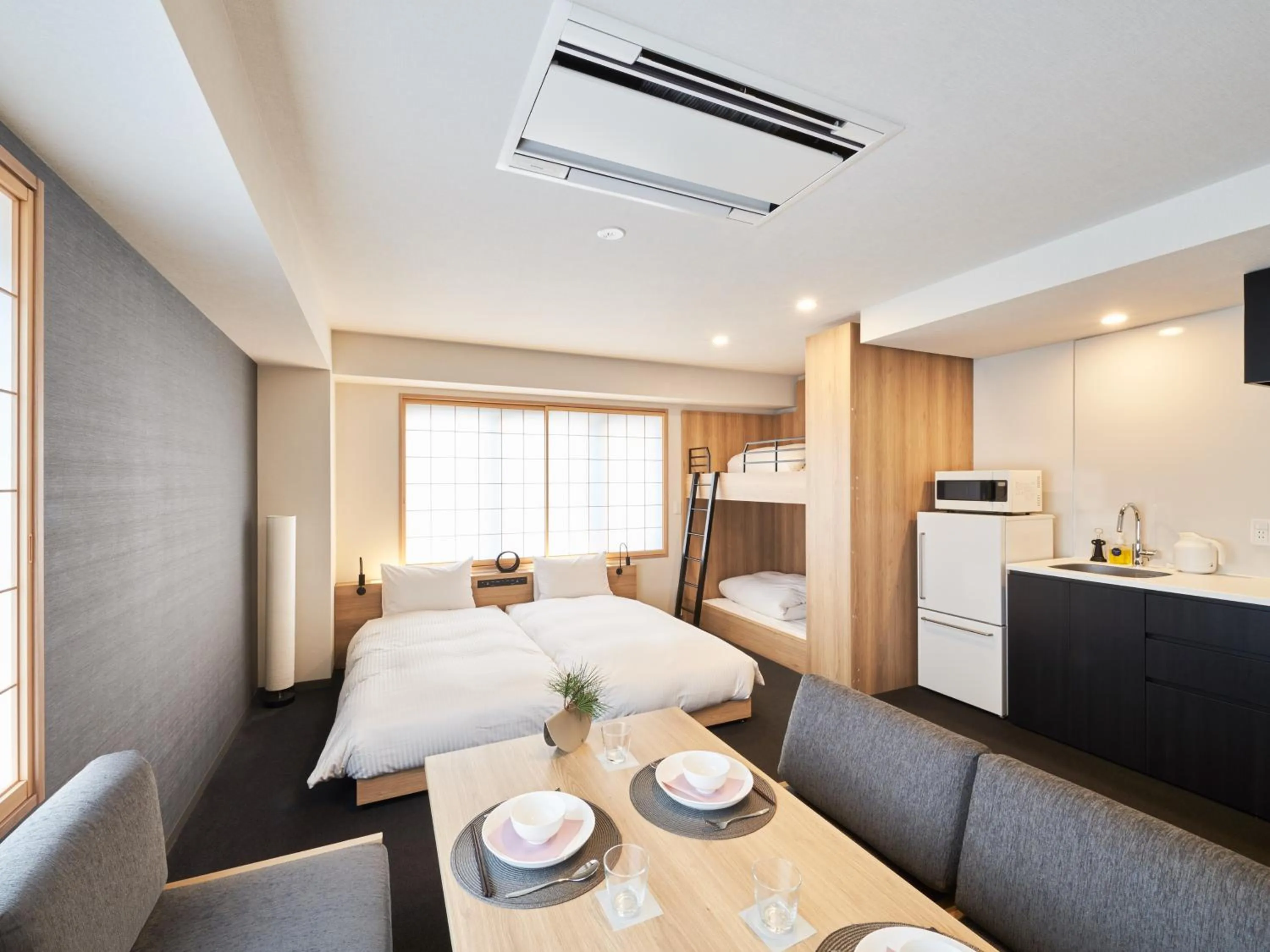 Family Apartment in MIMARU Tokyo Nihombashi Suitengumae