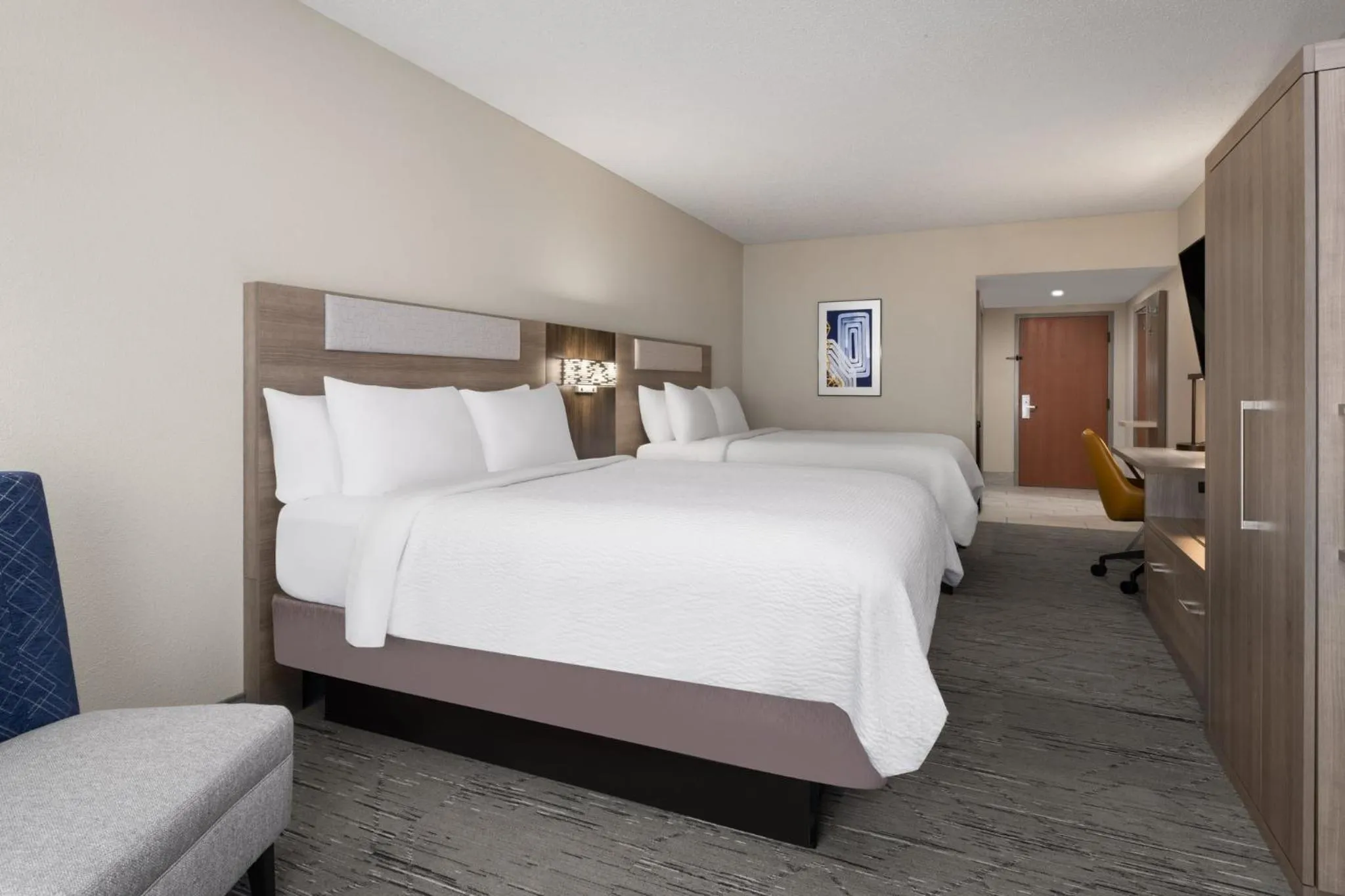Standard Queen Room with Two Queen Beds and Mobility Accessible Roll-In Shower in Holiday Inn Express & Suites Sebring by IHG