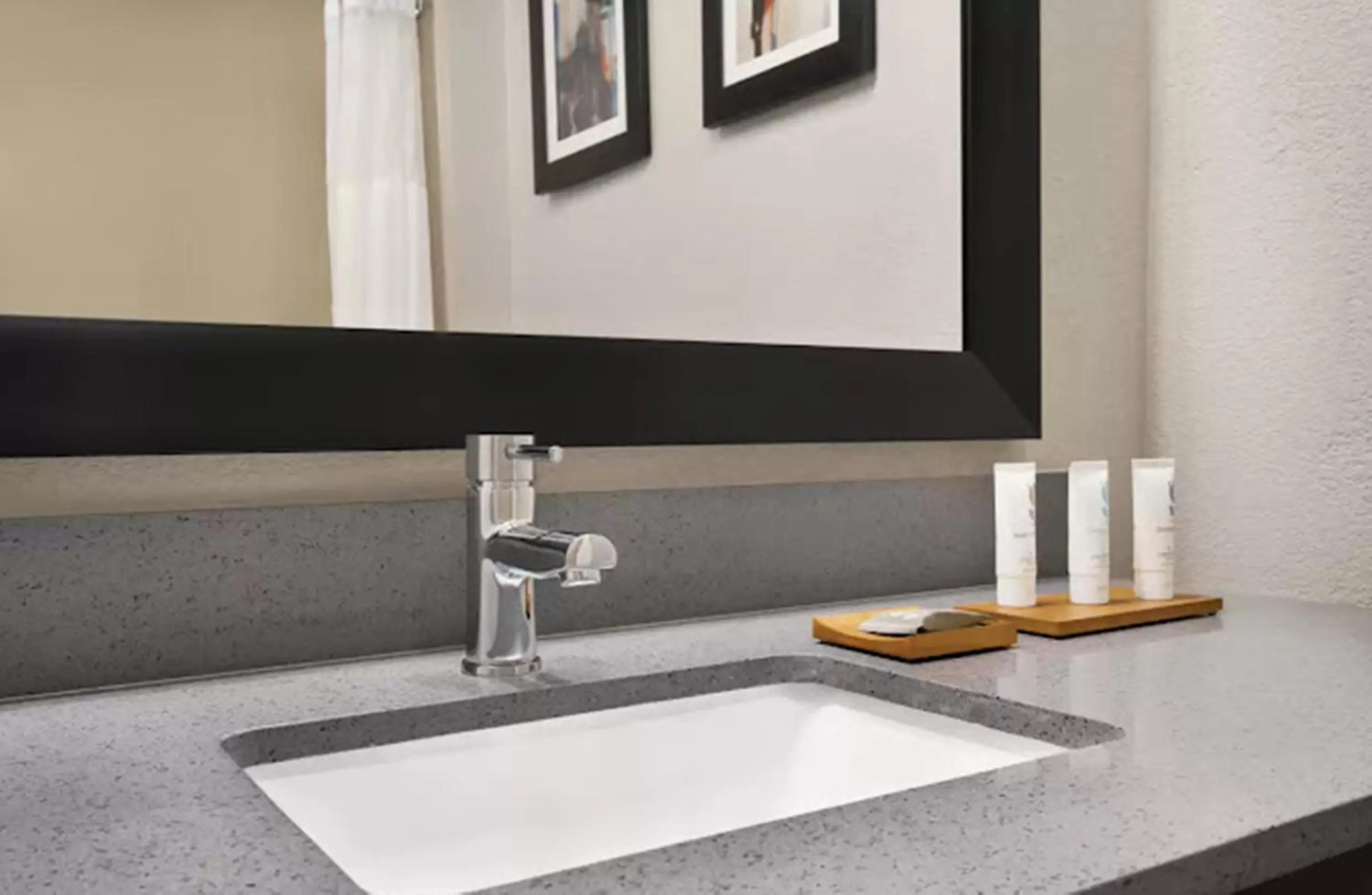 One Room Suite with Sofa bed - Non Smoking in Comfort Suites Shenandoah-The Woodlands