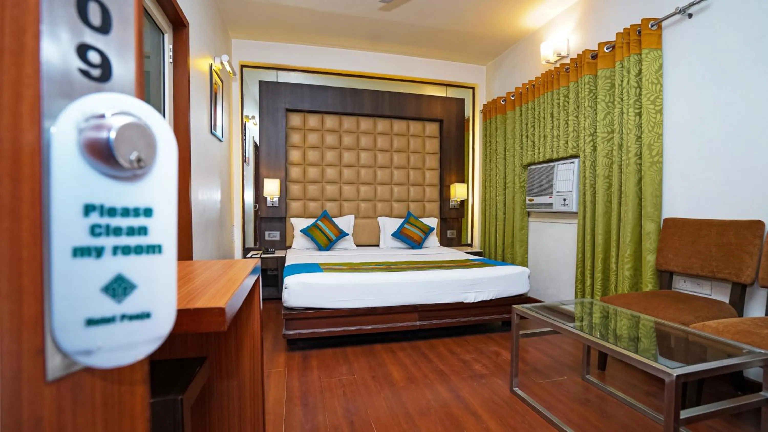 Deluxe Double Room in Hotel Pooja Palace