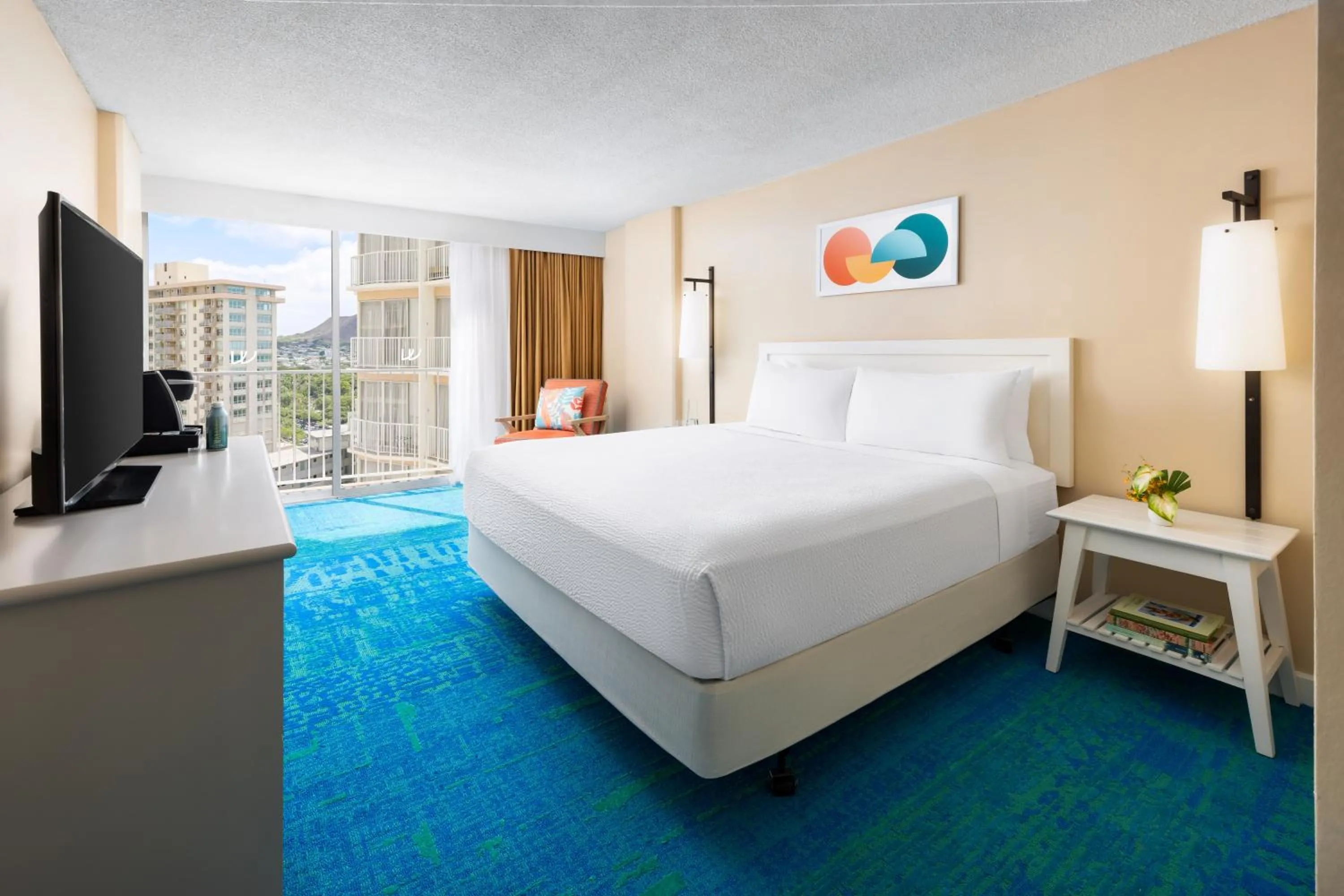 City View King in The Twin Fin Hotel