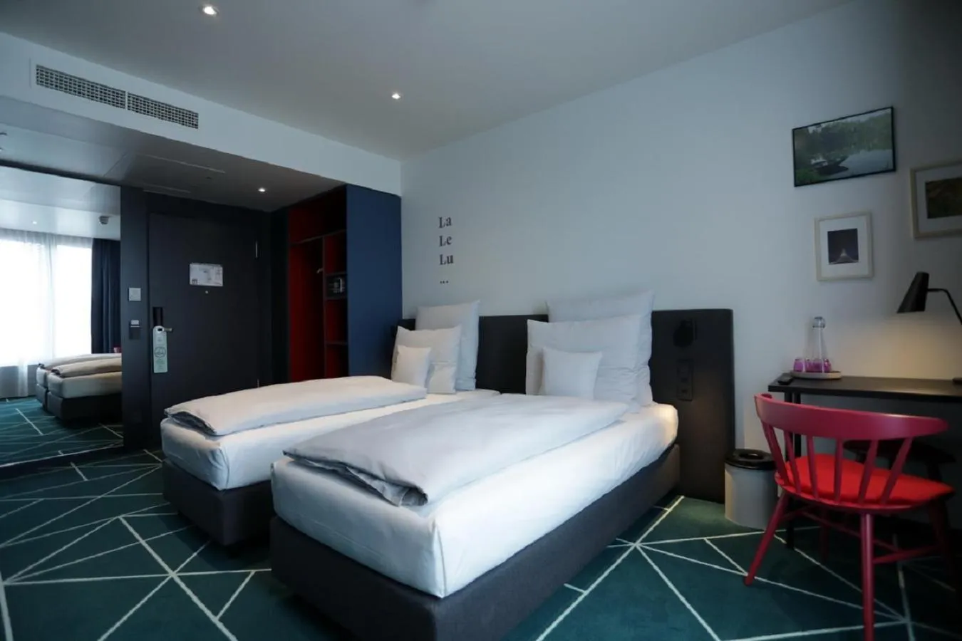 Double or Twin Room in sander Hotel