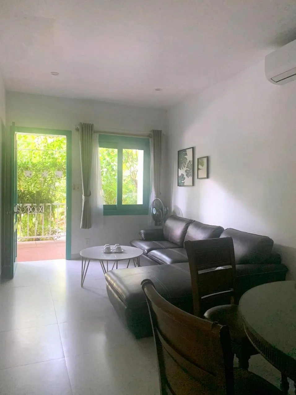 Deluxe Family Room in Philip Bungalow