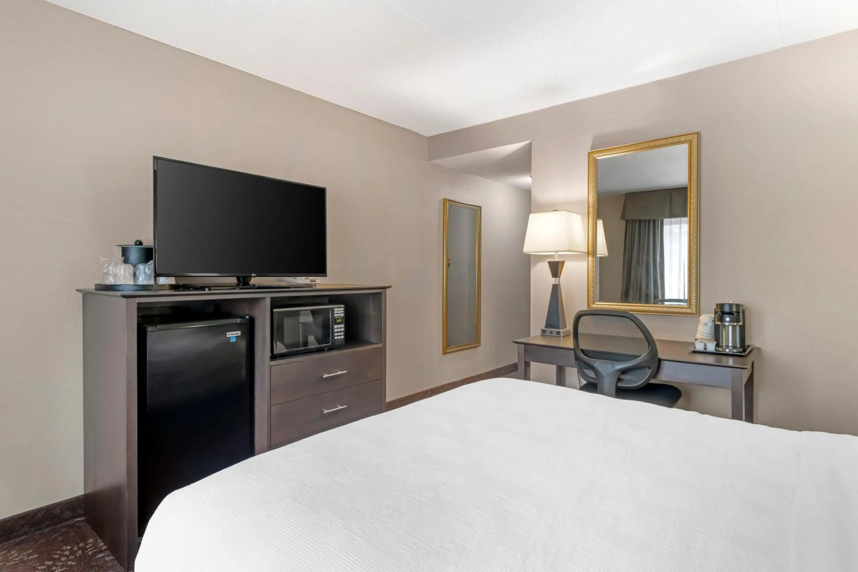 Double Room with Work Desk - single occupancy - Non-Smoking in Best Western Plus New Ulm