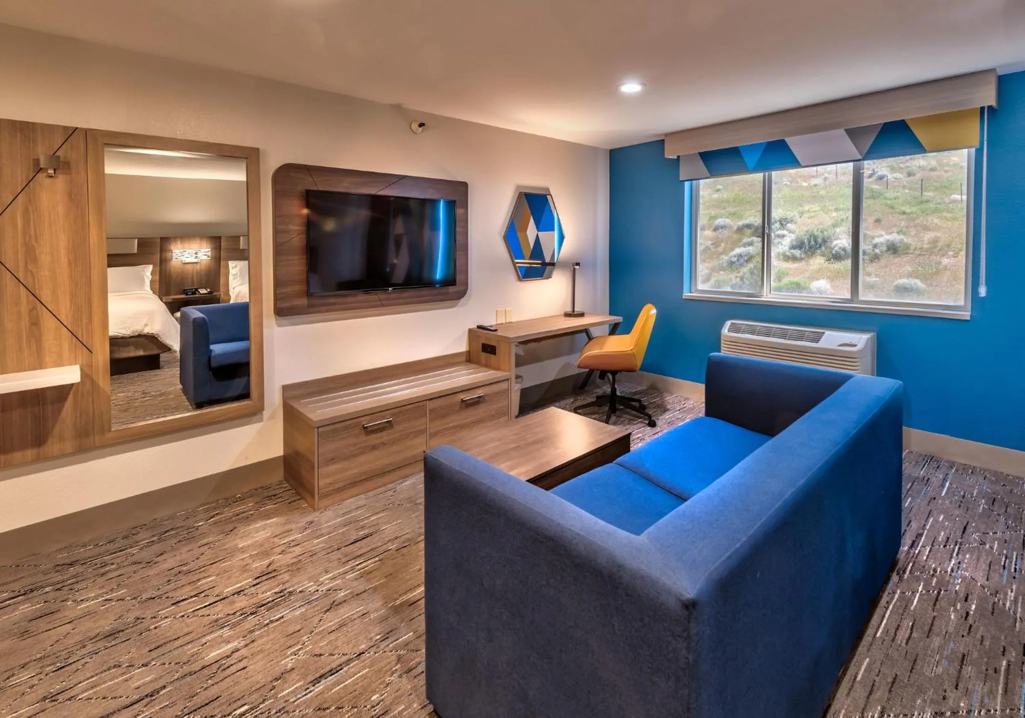 Queen Room with Two Queen Beds and Sofa Bed in Holiday Inn Express Winnemucca by IHG