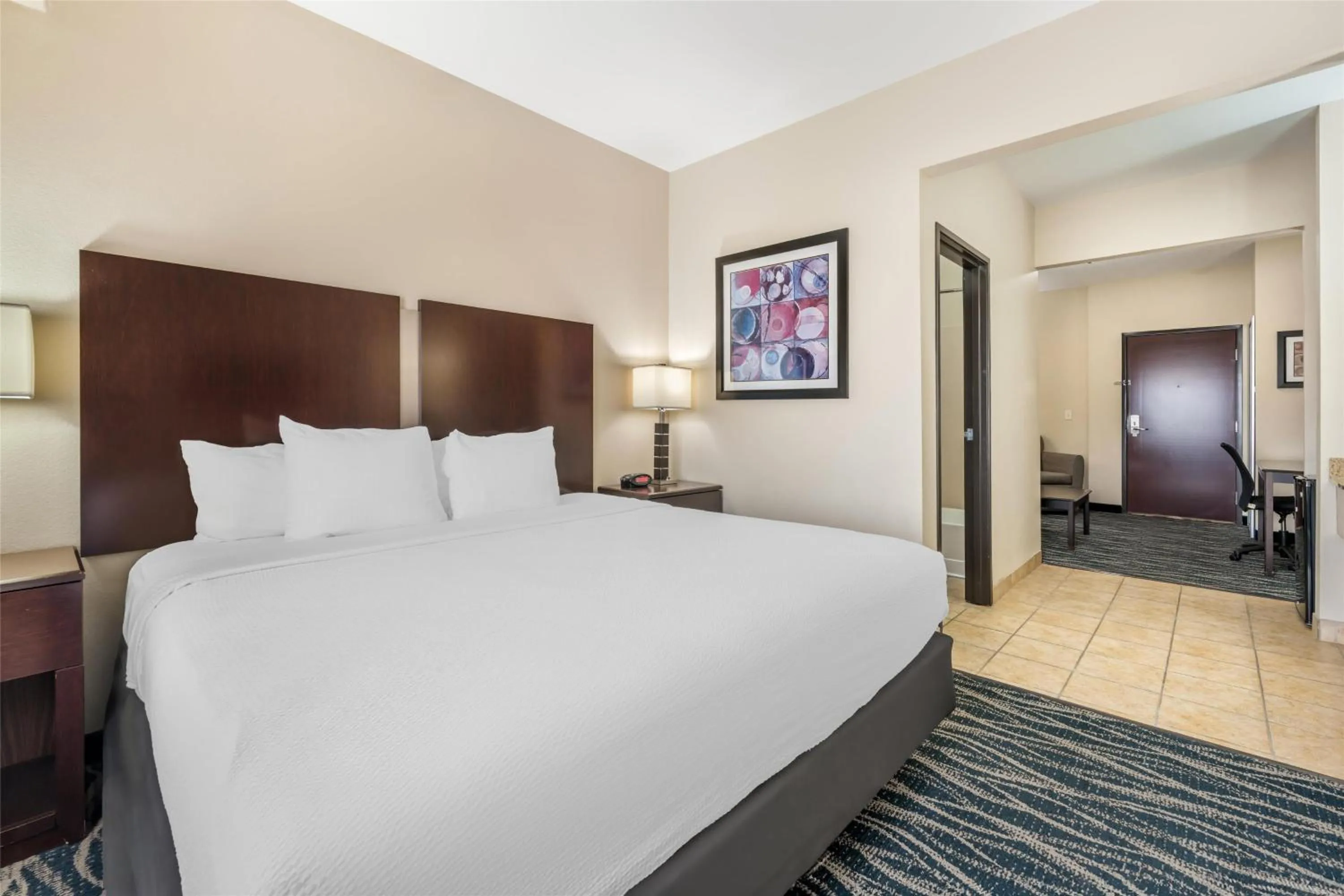 King Suite with Sofa Bed - Non-Smoking in Best Western Plus Eastgate Inn & Suites