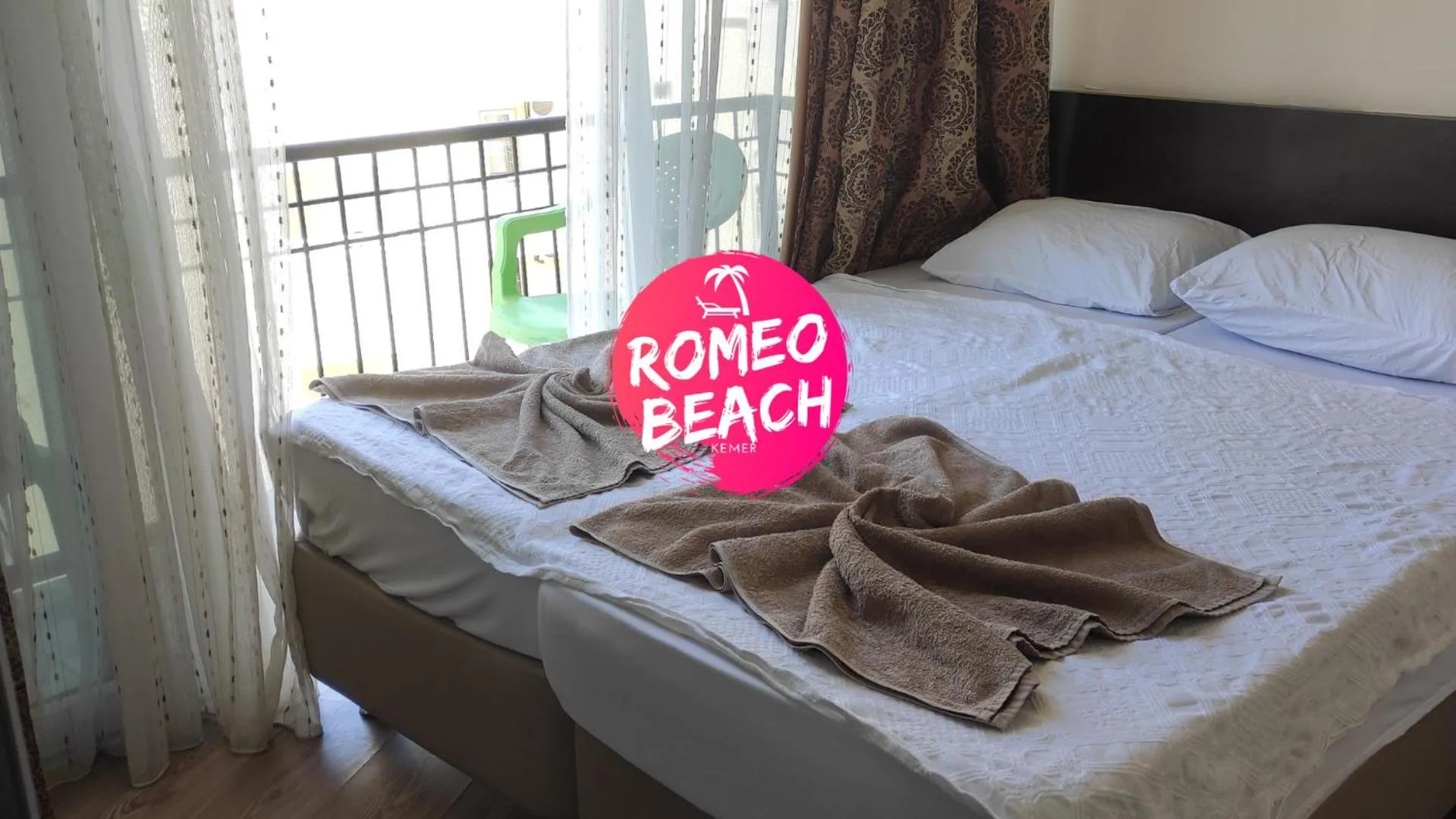 Single Room in Romeo Beach Hotel
