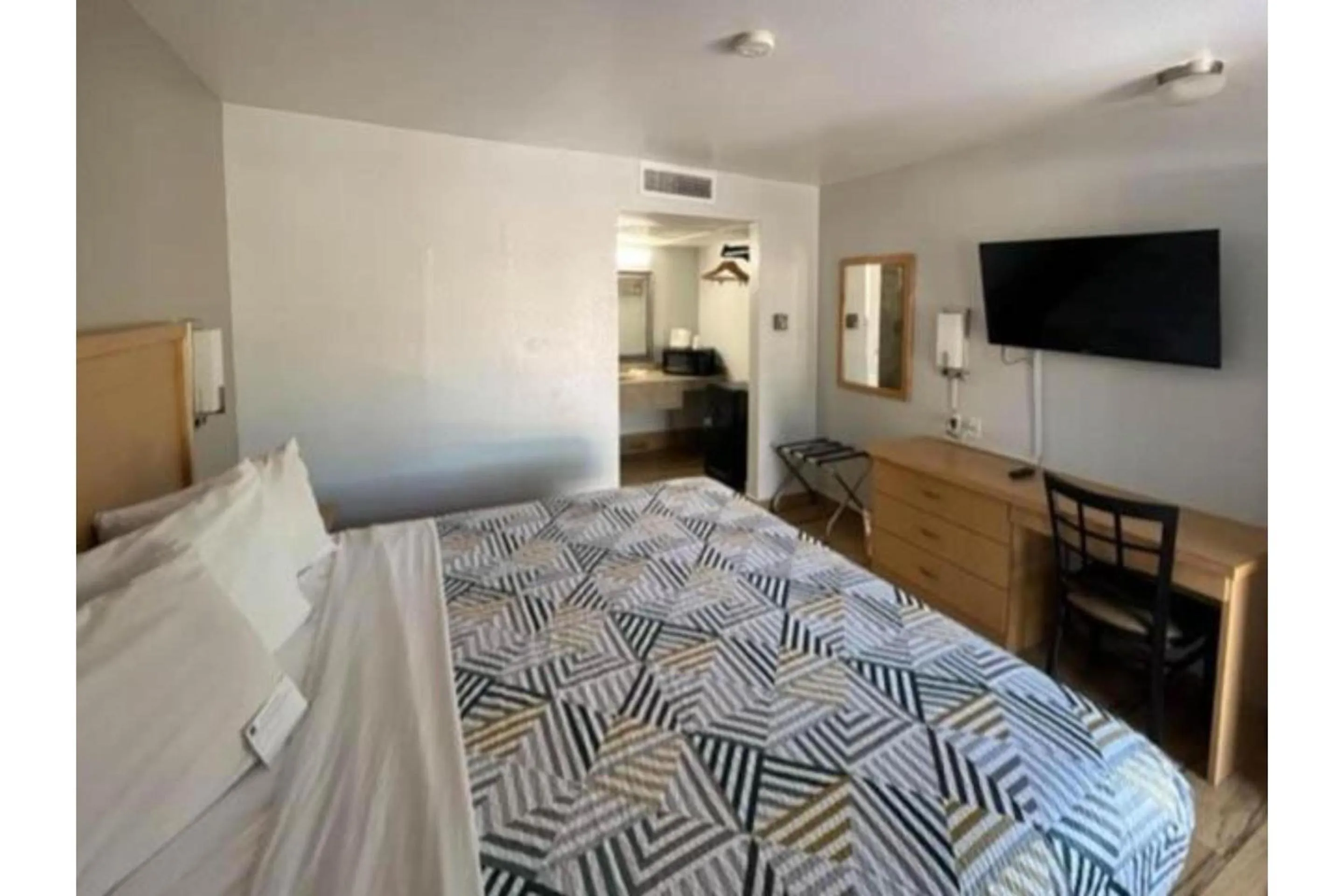 King Room - Smoking  in Motel 6 Riviera Beach FL