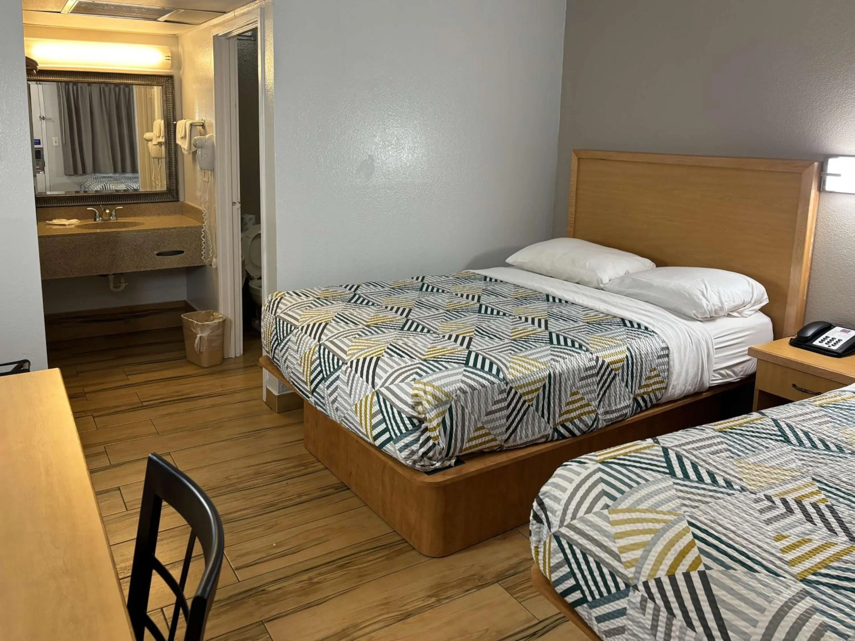 Queen Room with Two Queen Beds - Non-Smoking in Motel 6 Riviera Beach FL