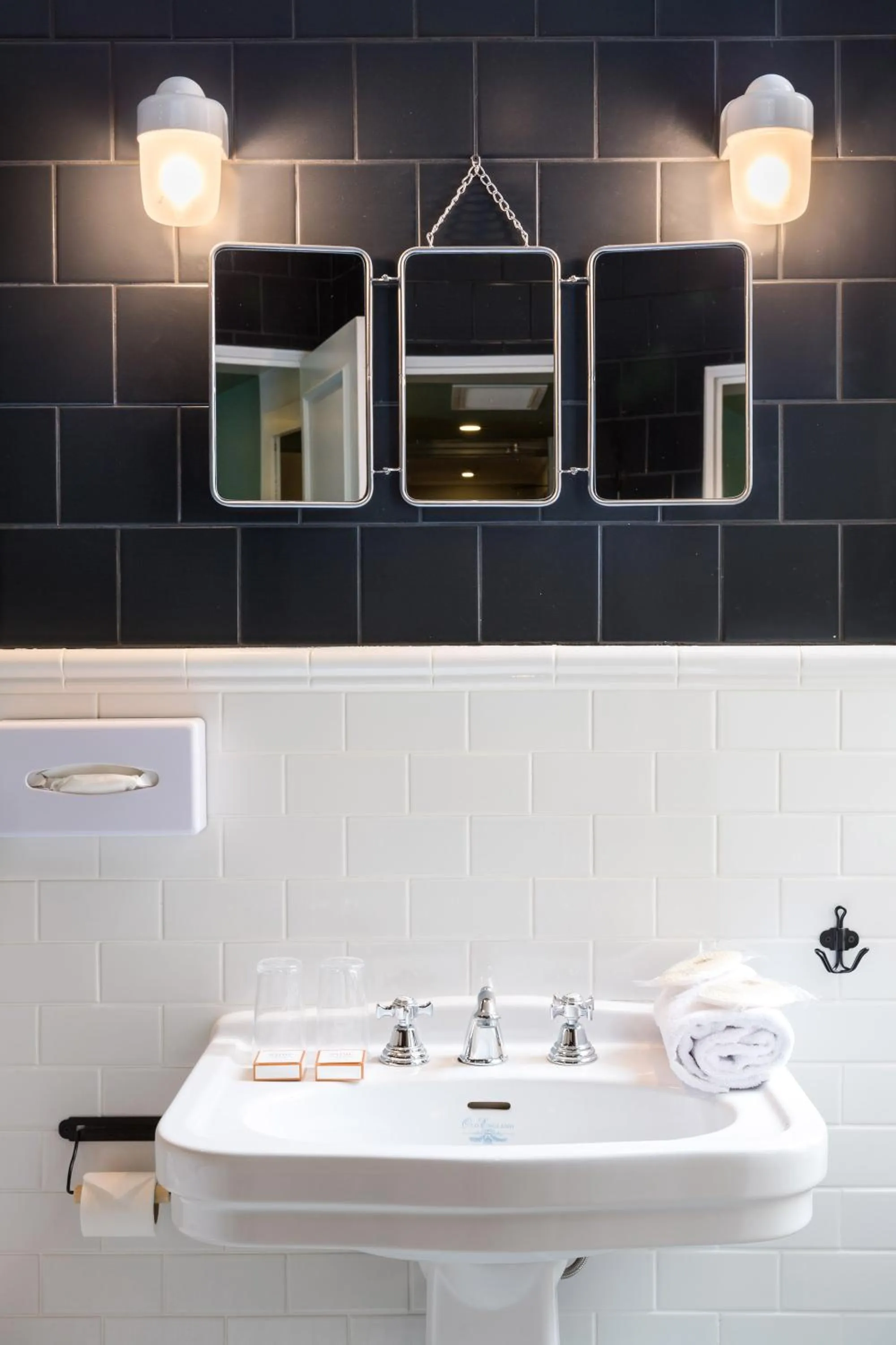 Twin Room in Hôtel Silky by HappyCulture