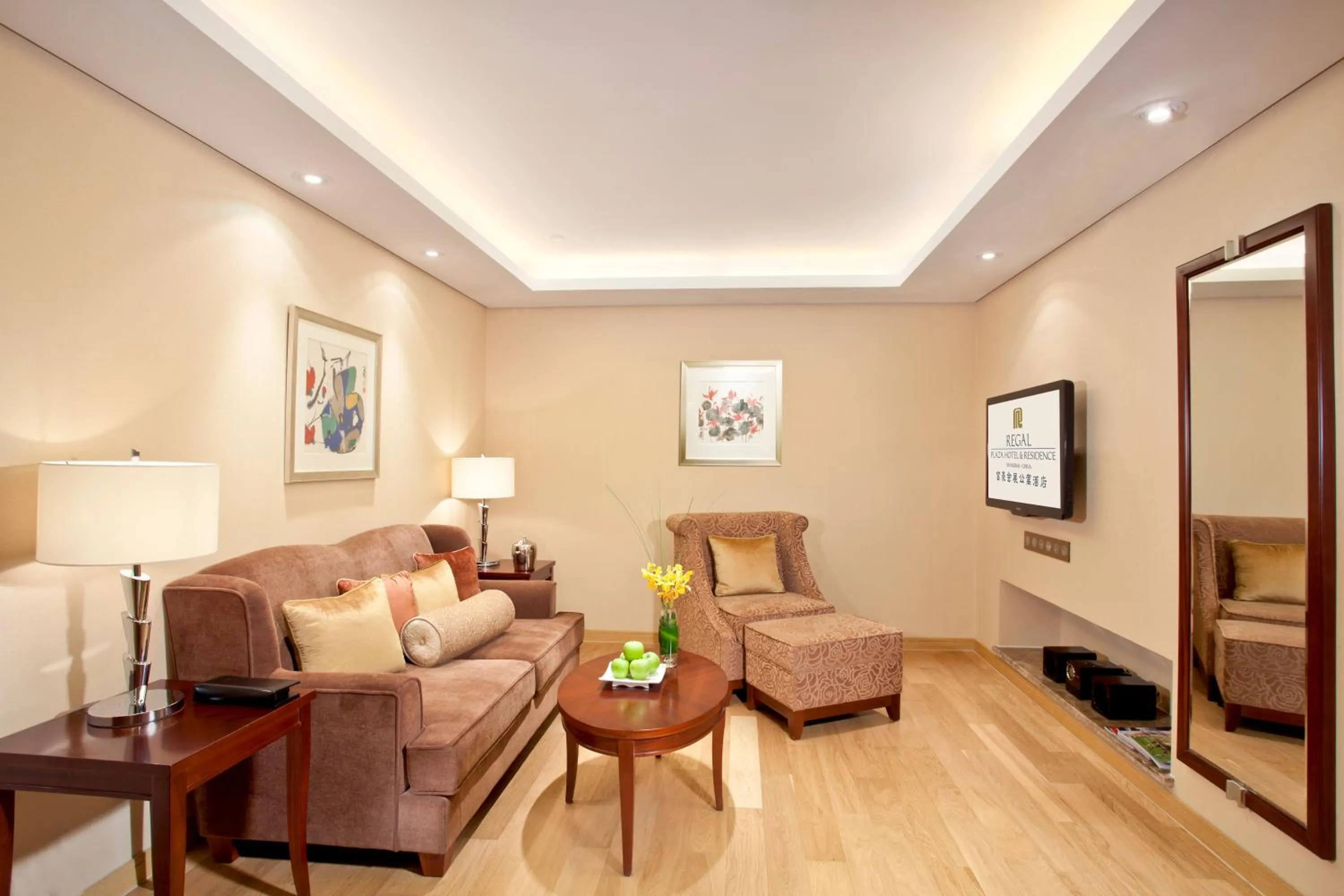 Deluxe Suite Two Bedrooms and One Living Room in Regal Plaza Hotel & Residence