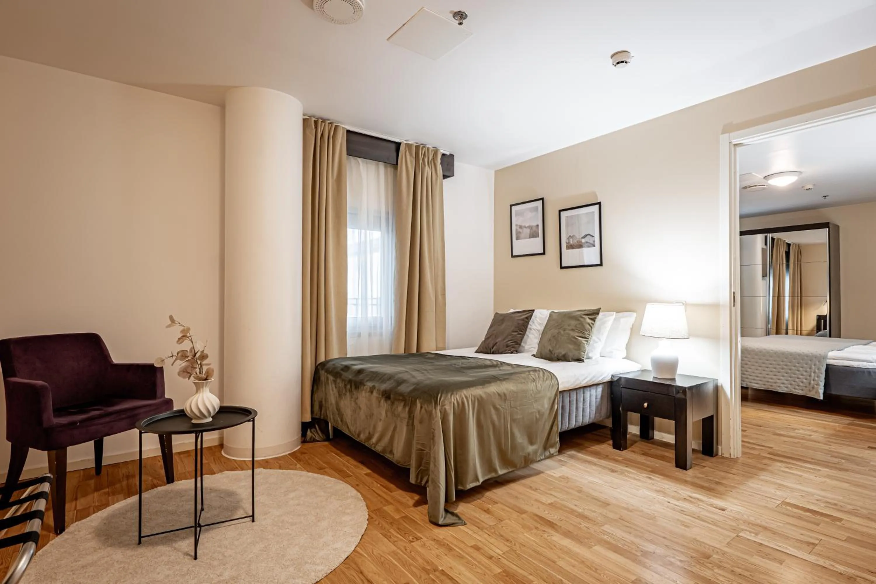 Classic 2-bedroom in Solna Park & Hotel