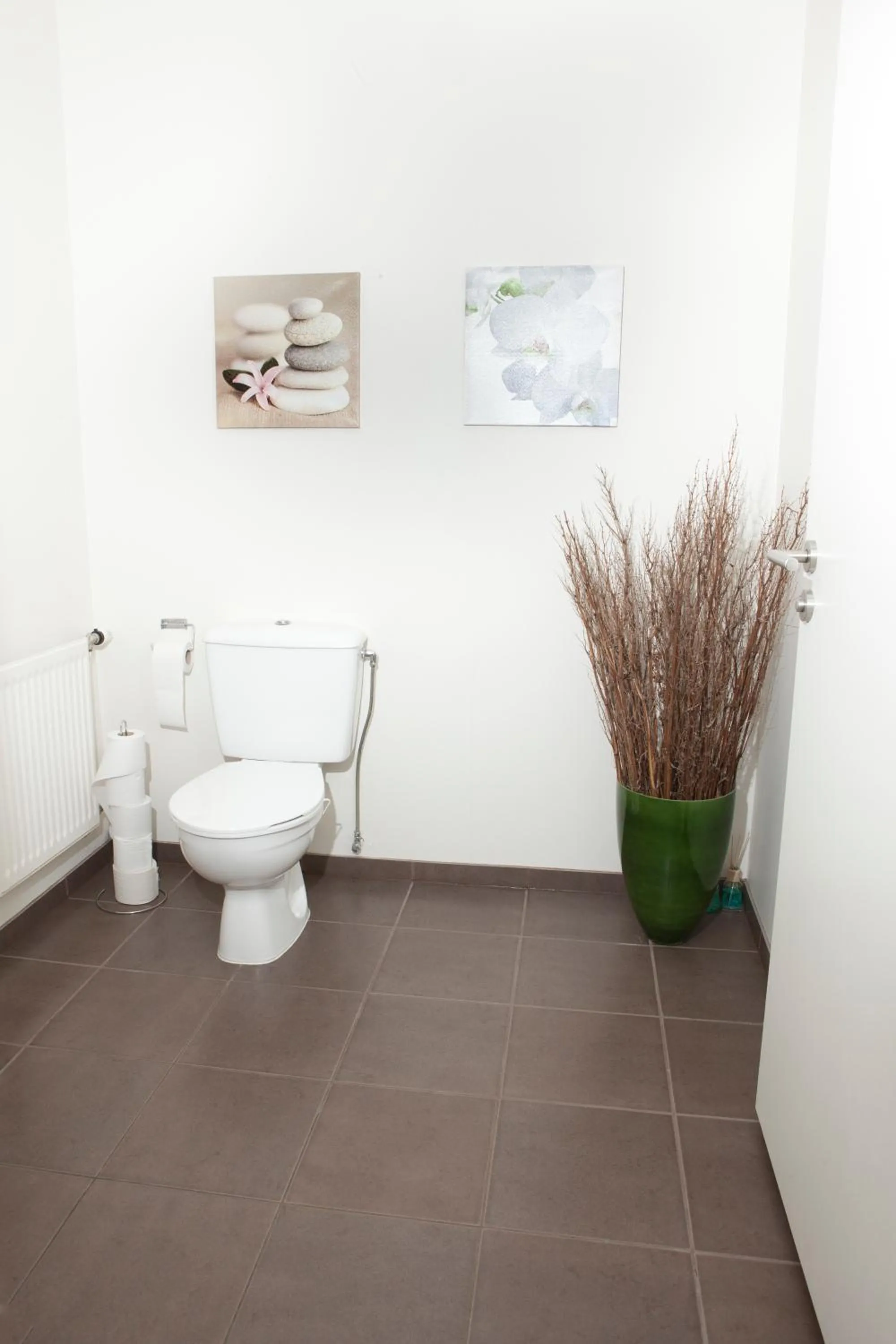 Family Room with Shared Bathroom in Lyngás Guesthouse