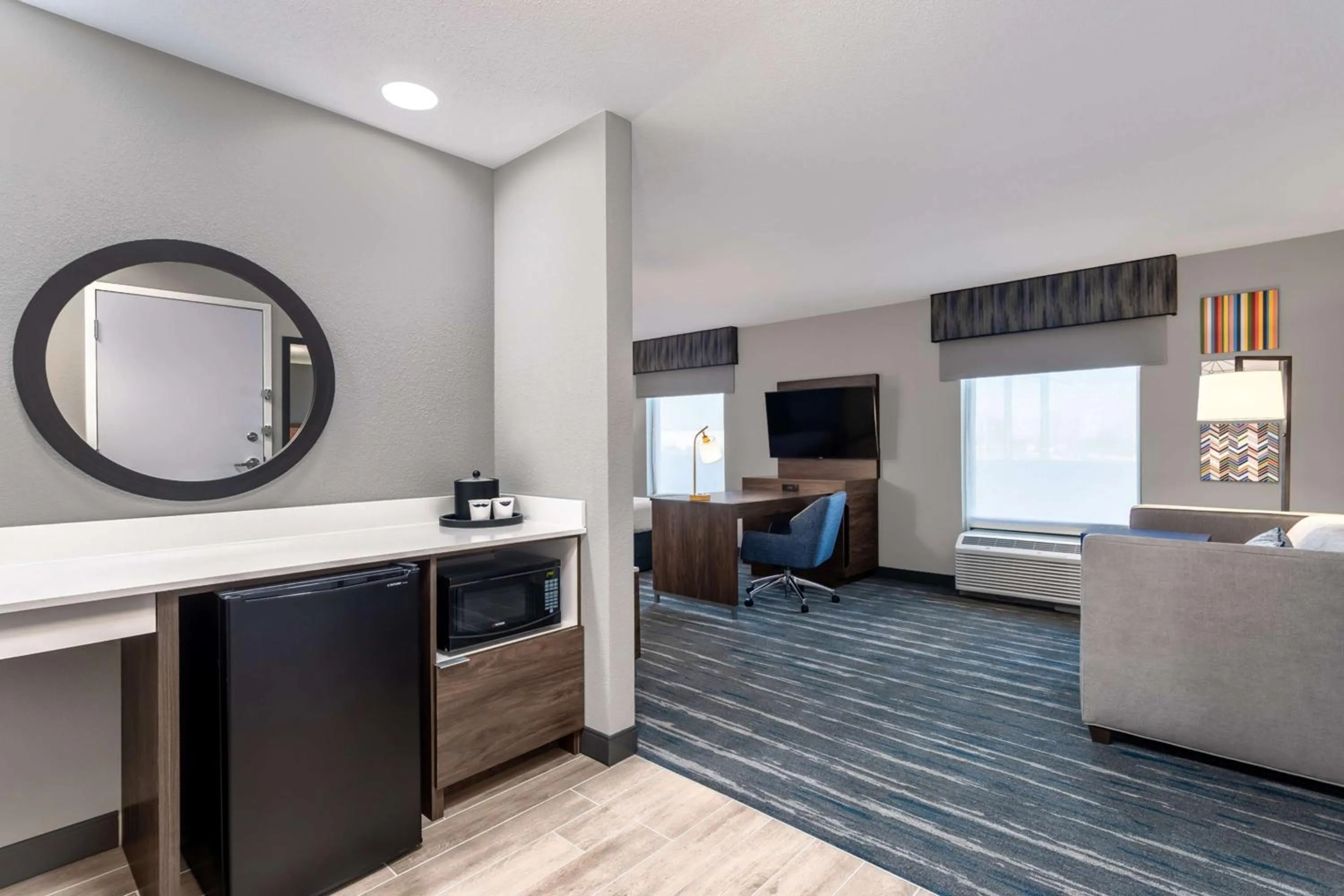 King Studio Suite with Sofa Bed - Non-Smoking in Hampton Inn & Suites Richmond