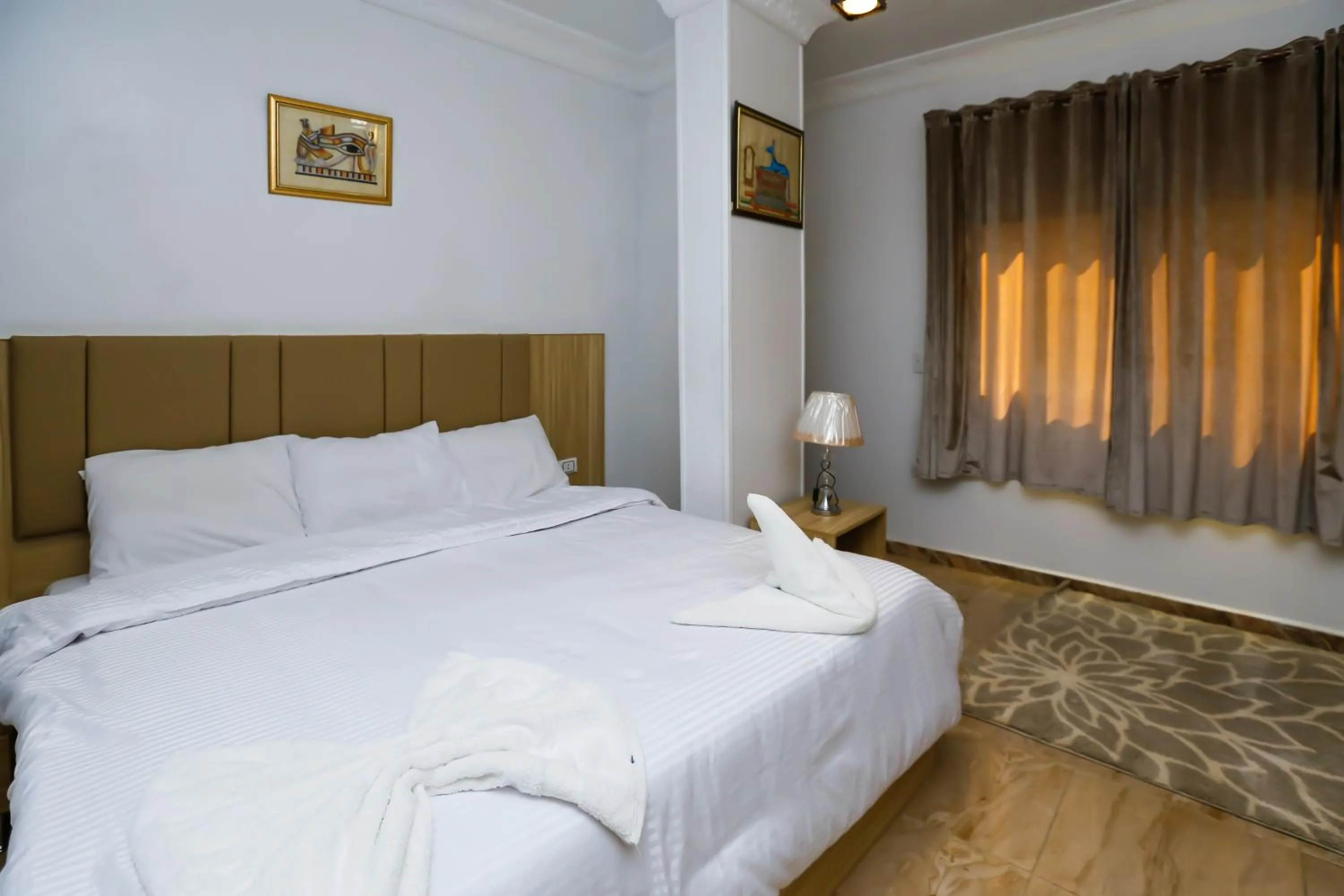 Luxury Triple Room in Makadi Pyramids View