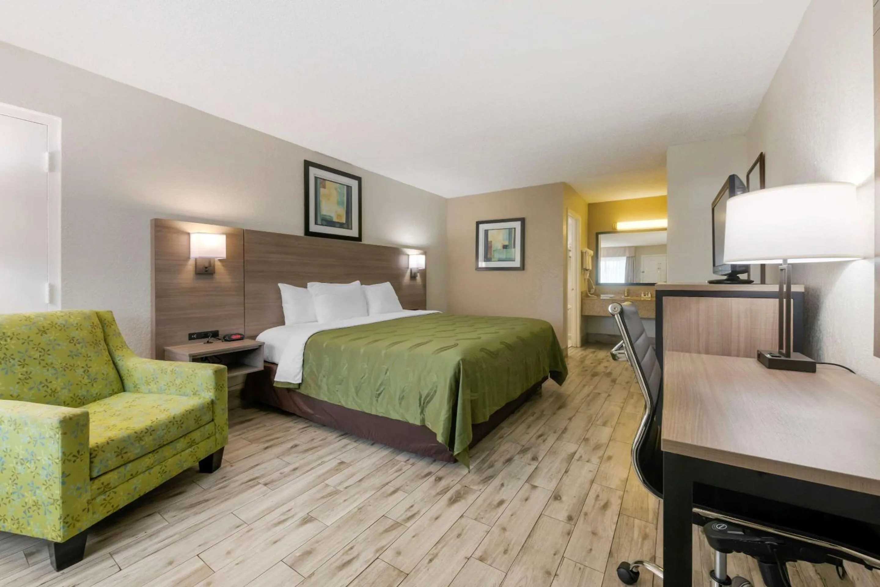 King Room in Quality Inn St Augustine Outlet Mall
