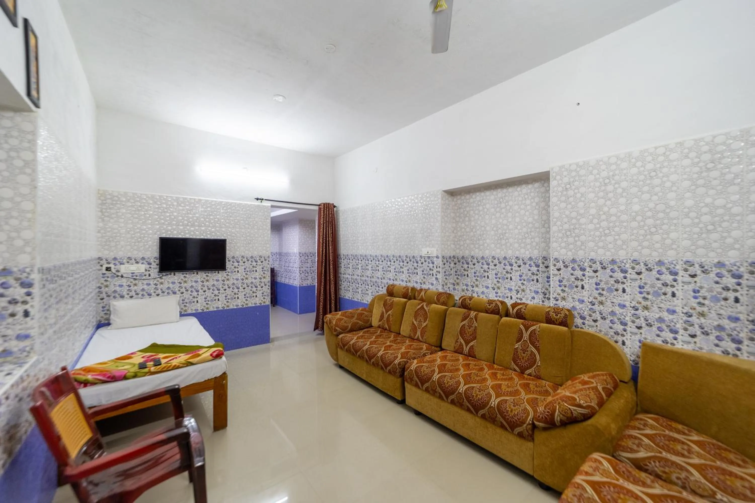 Family Suite in Sri Nandha Luxury Comforts