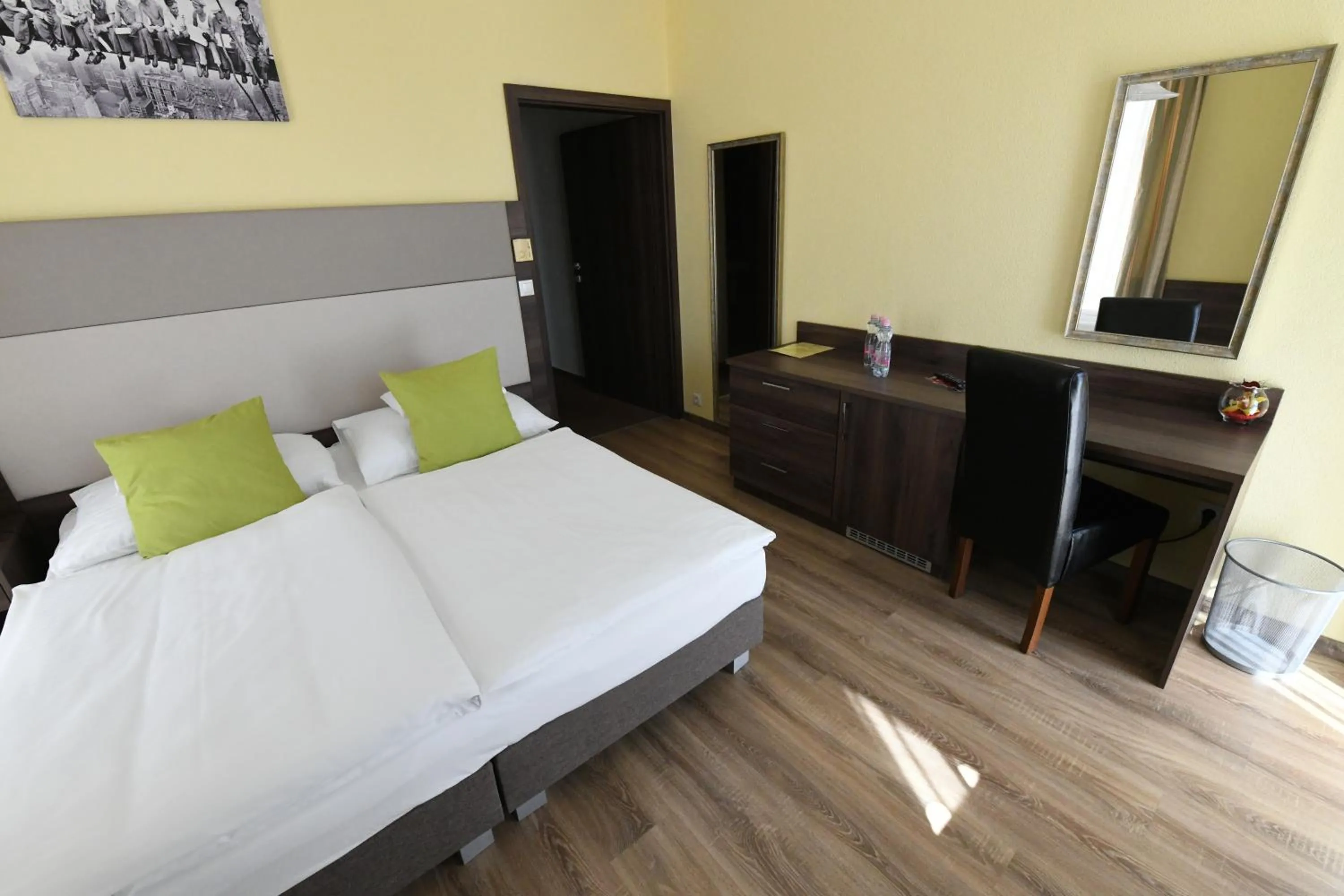 Two-Bedroom Apartment in Jade Hotel-Ezüsthíd Hotel