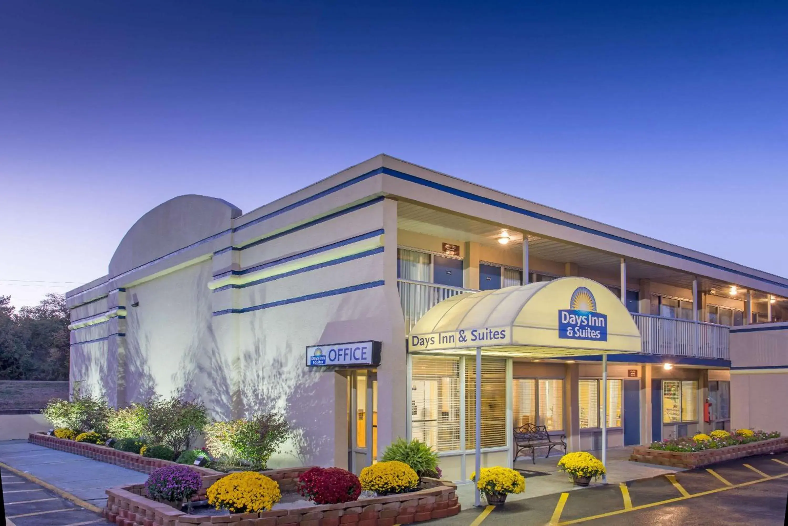 Days Inn & Suites by Wyndham Dayton North Days Inn & Suites by Wyndham Dayton North
