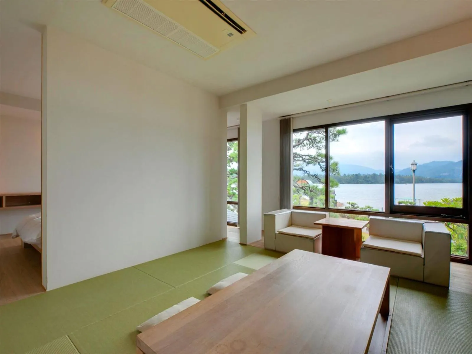 Deluxe Twin Room-Non Smoking  - single occupancy in Shinpuro