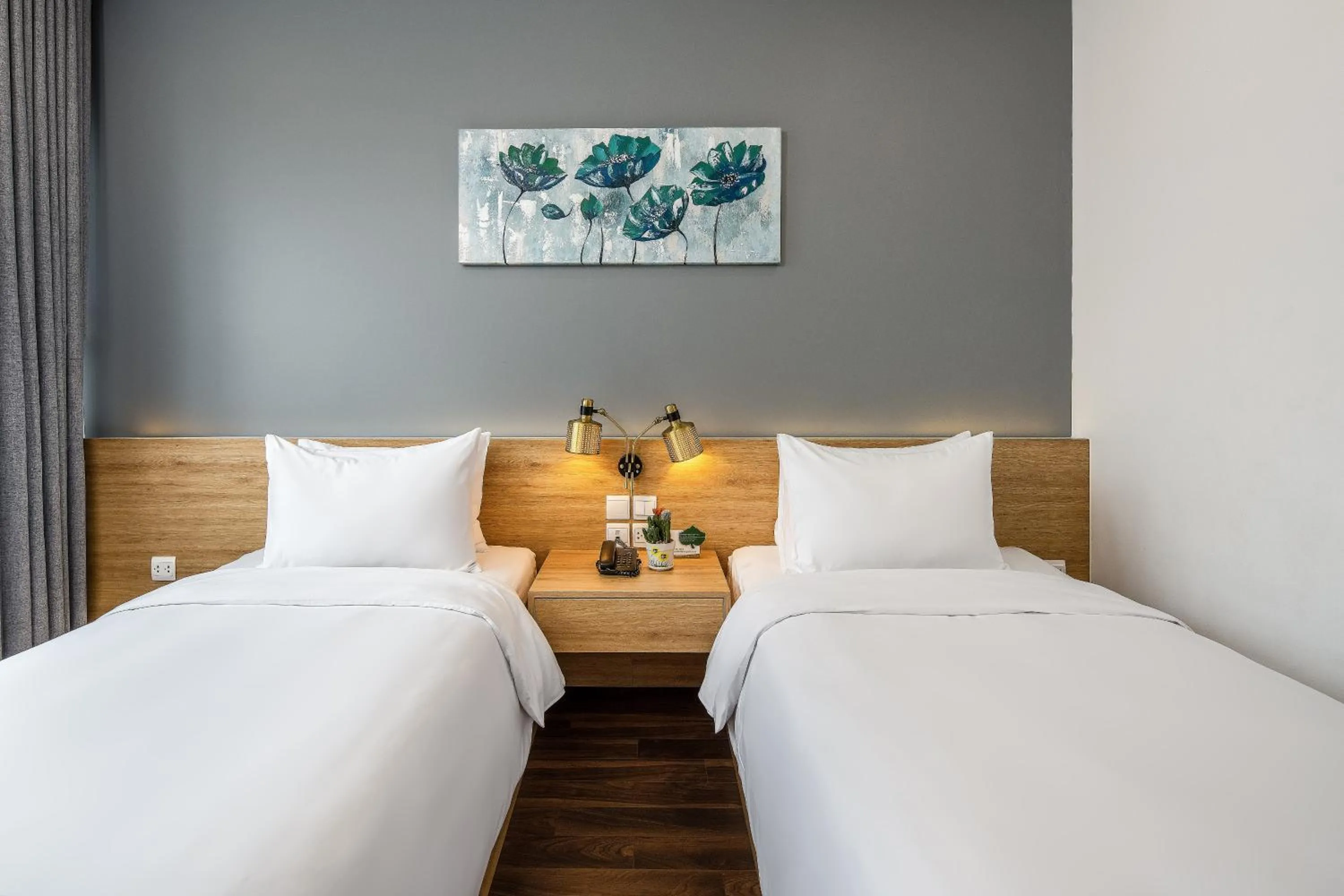 Superior Twin Room in Magnolia Hotel