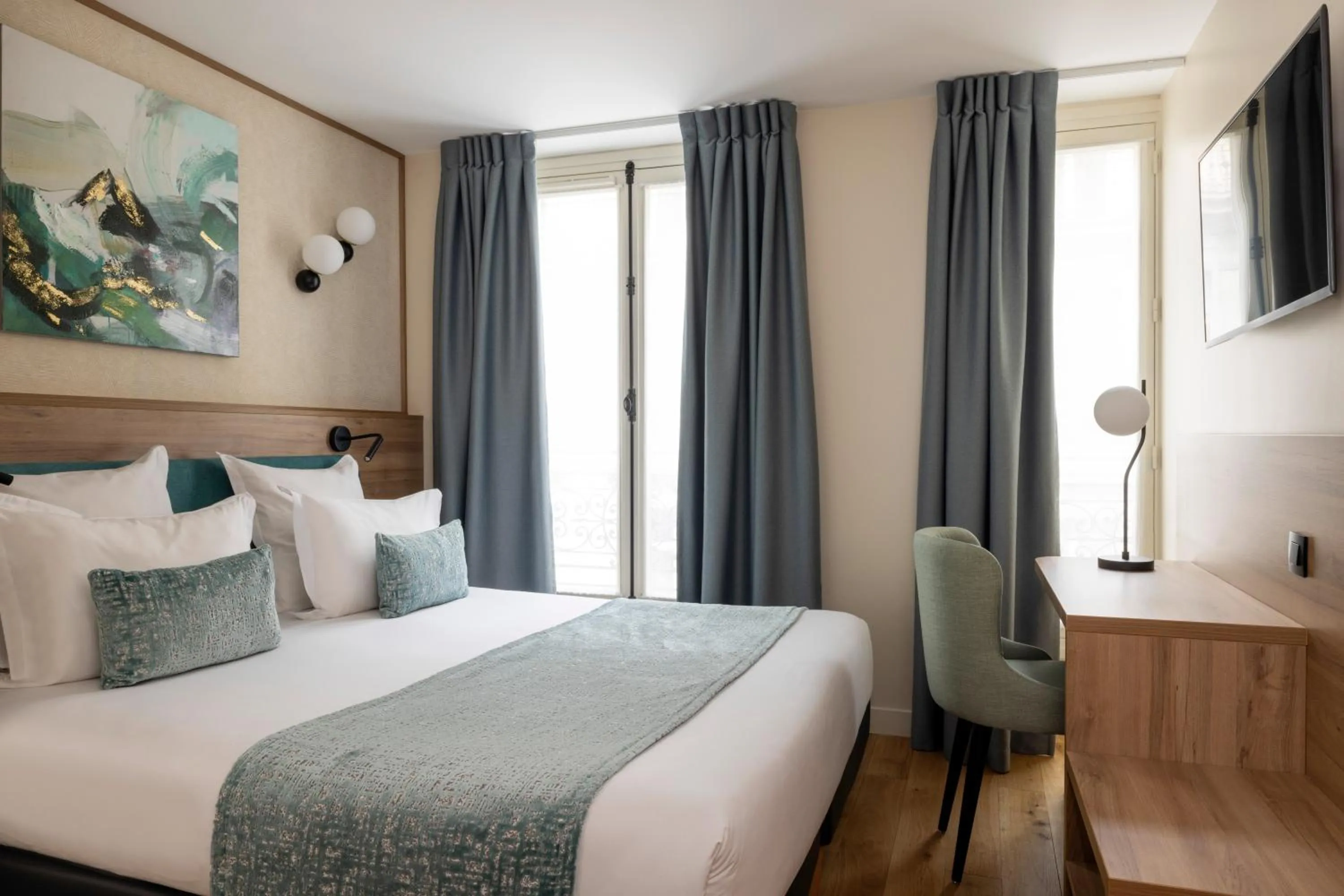 Superior Double Room with Private Hammam Access in Hôtel Théorème