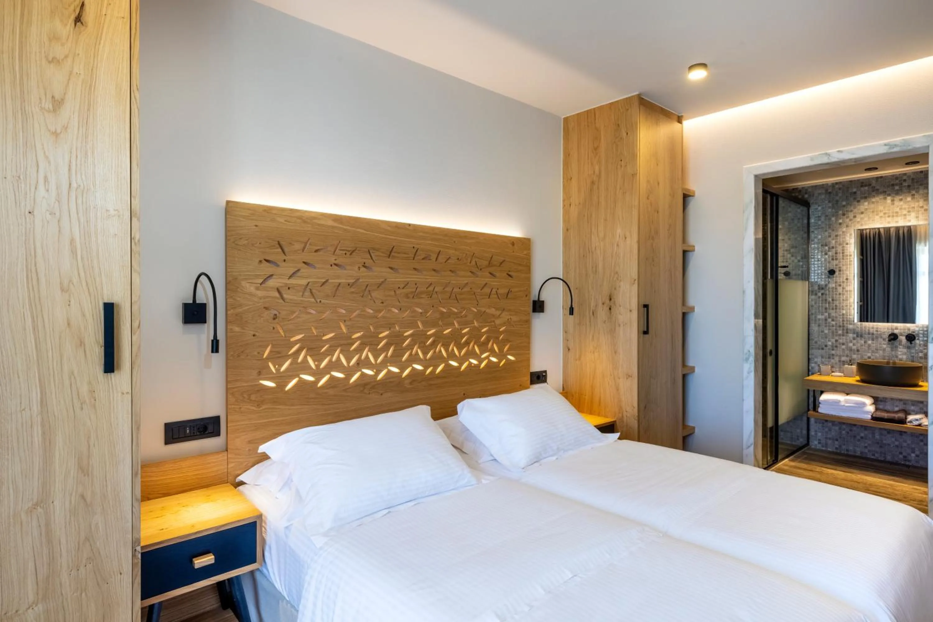 Superior Garden View Room in Atlantis Beach Hotel