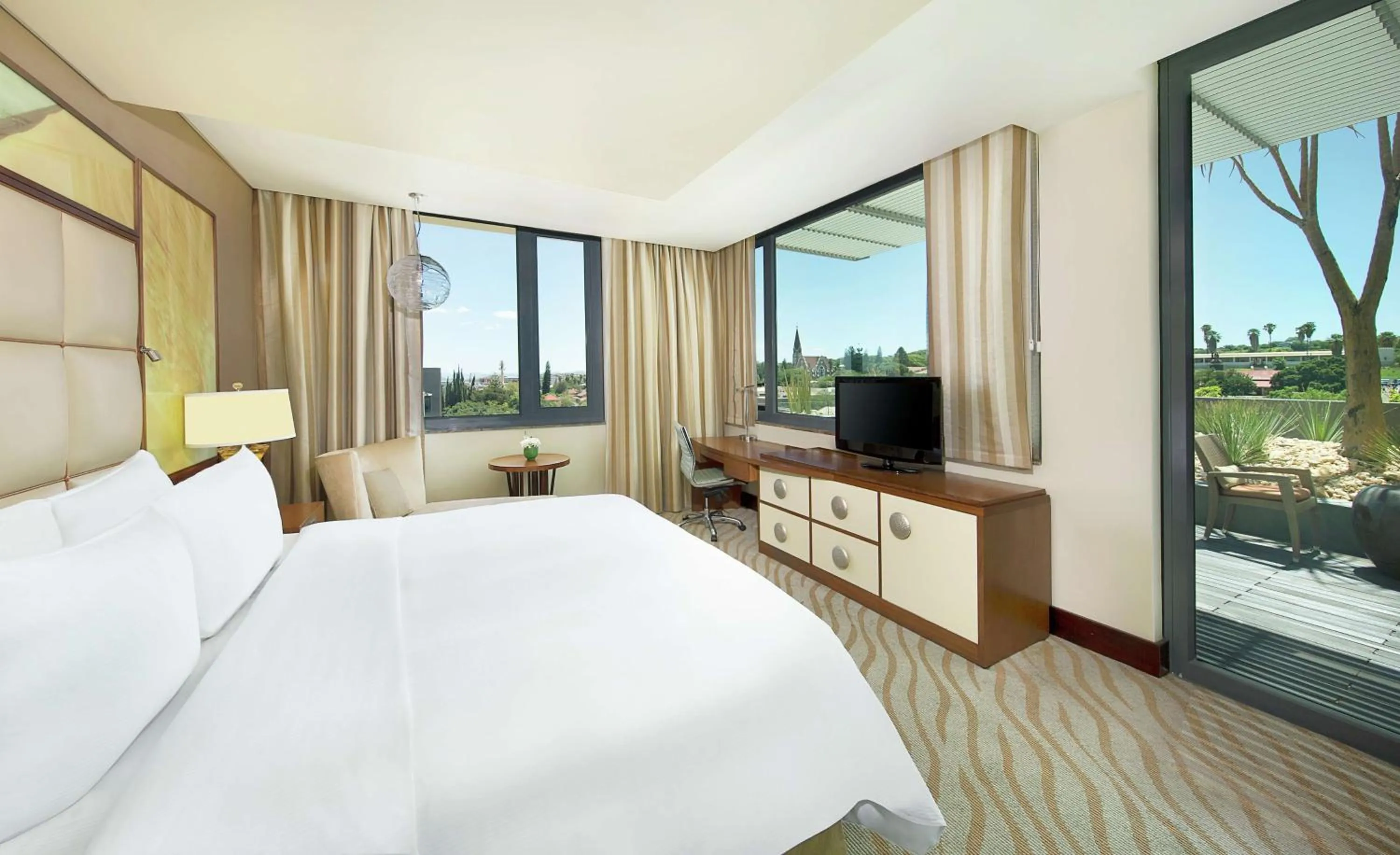 Executive King Room with Private Garden in Hilton Windhoek