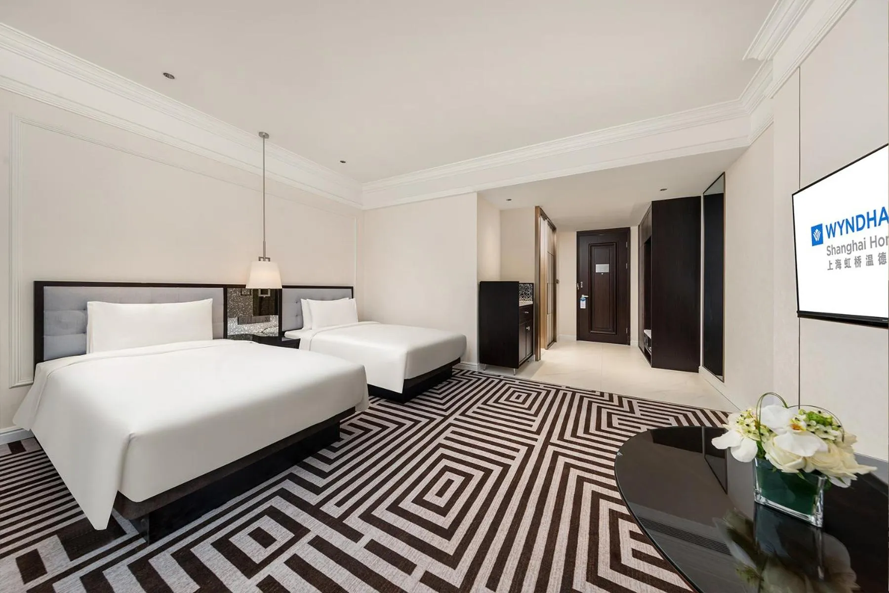 Luxury Twin Room - Non Smoking in Wyndham Shanghai Hongqiao-Near NECC