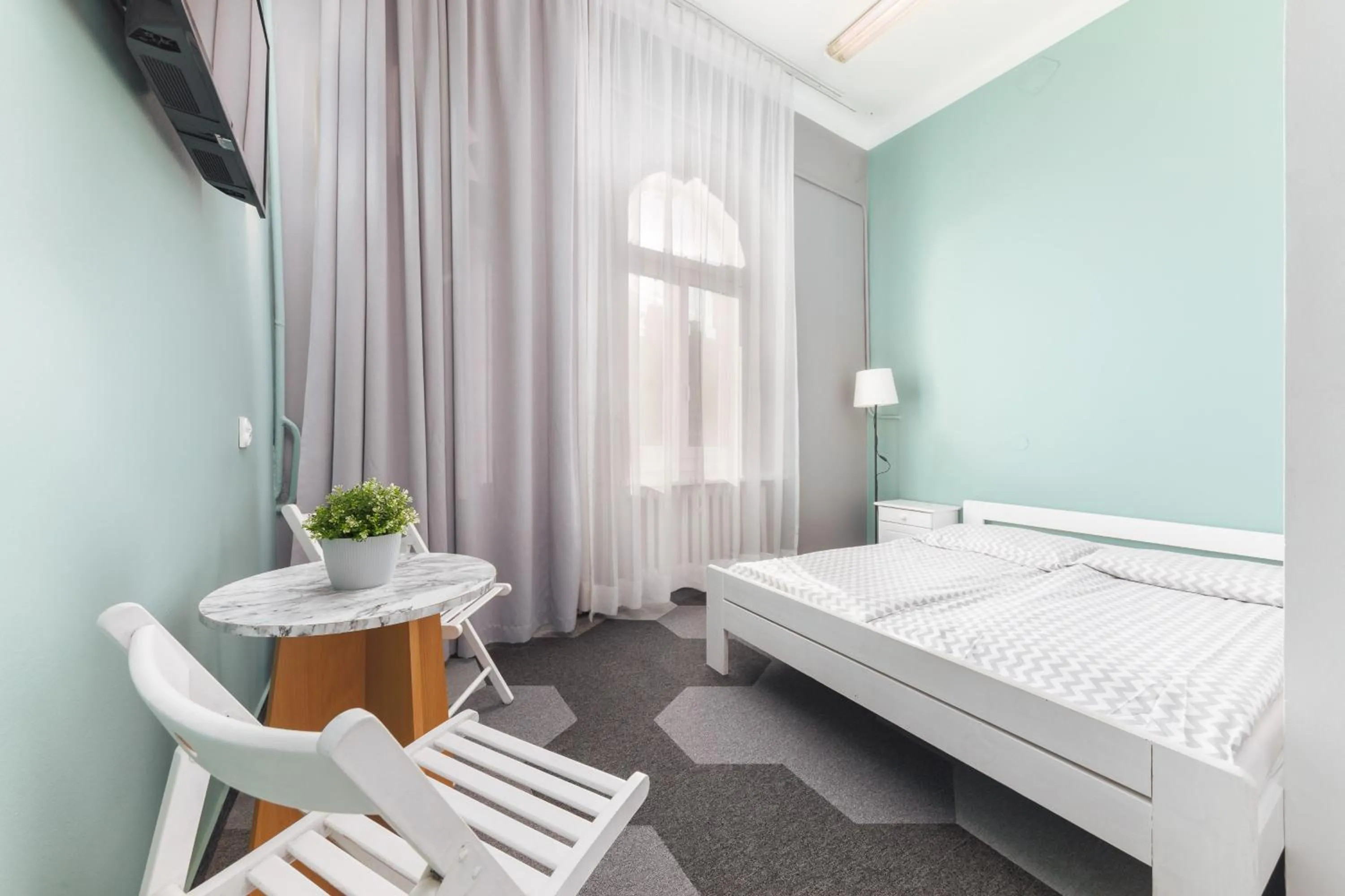 Double Room with Private Bathroom in Moon Hostel Warszawa