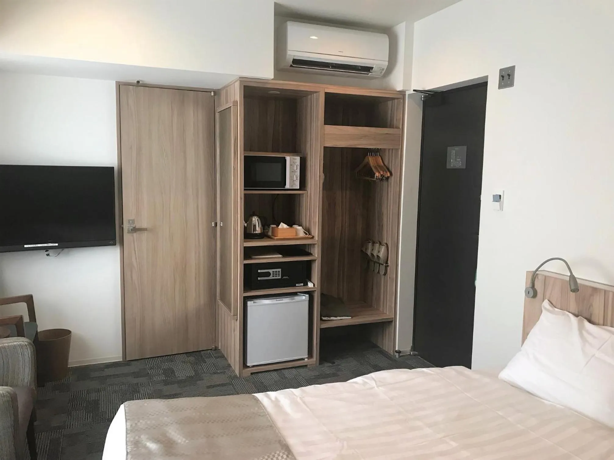Standard Twin Room with Shower - single occupancy - Non-Smoking in New Tomakomai Prince Hotel NAGOMI