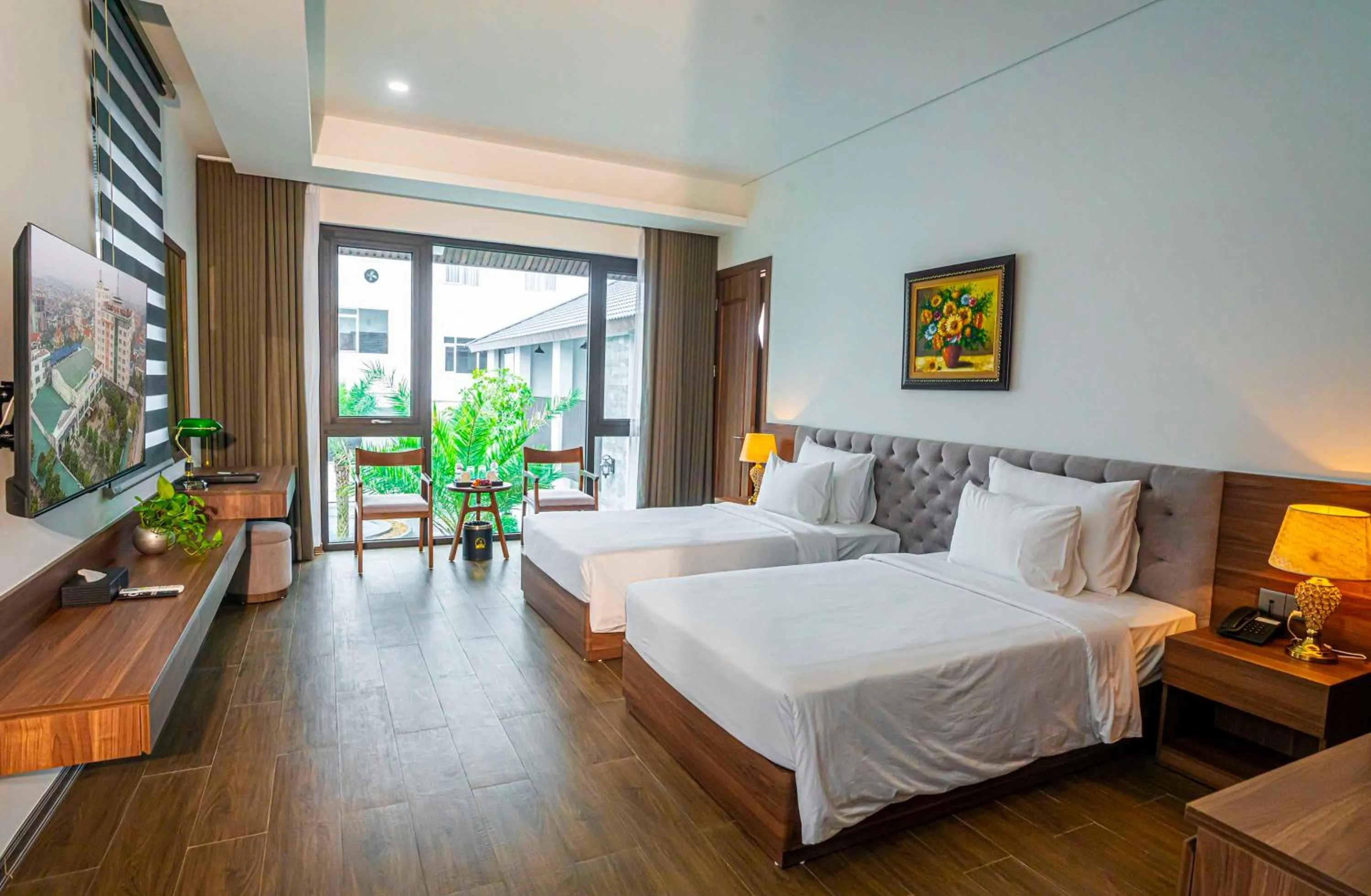 Twin Room with Garden View in Hoang Son Peace Hotel