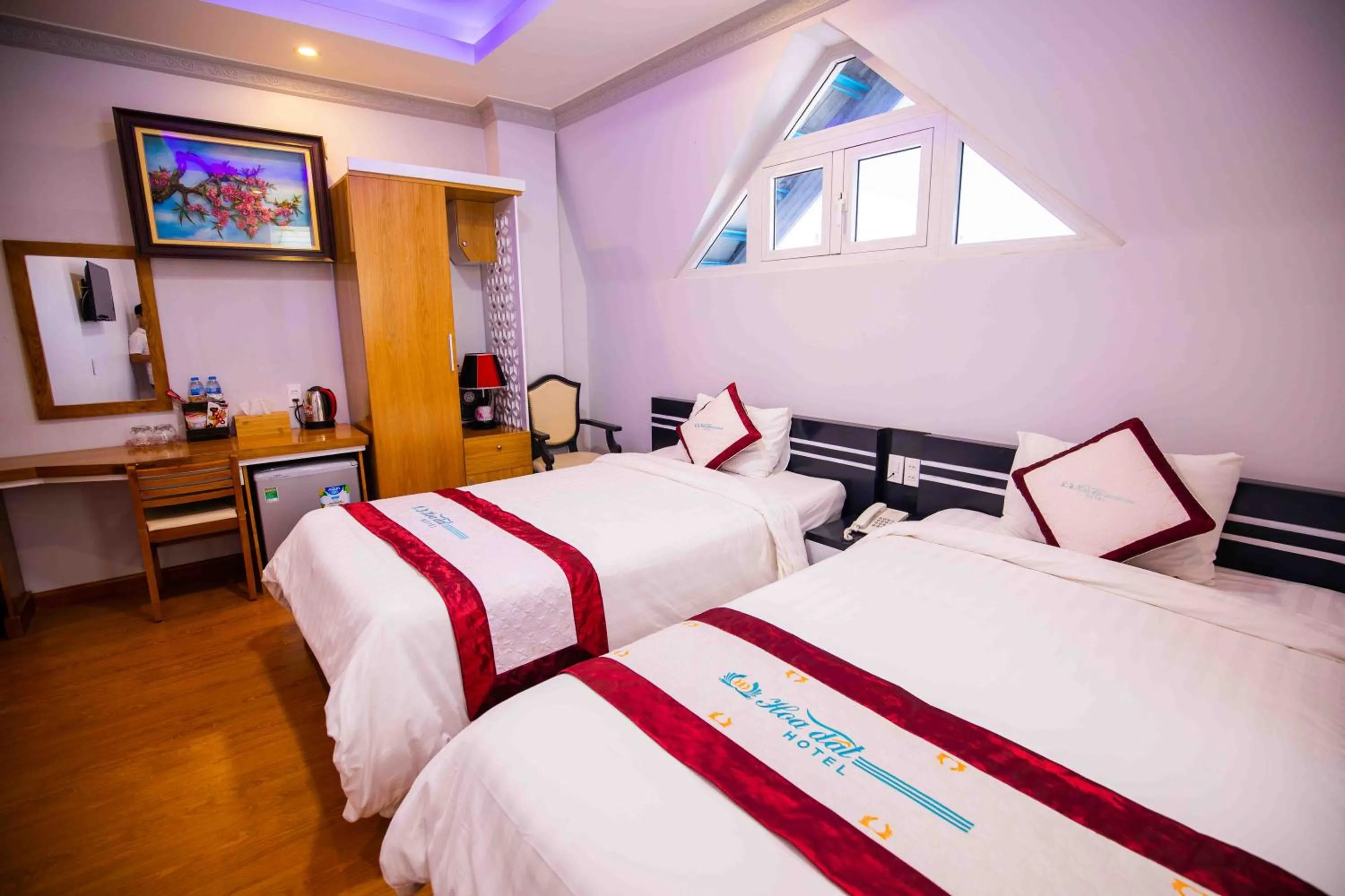 Twin Room with Shower in Hoa Dat Da Lat Hotel