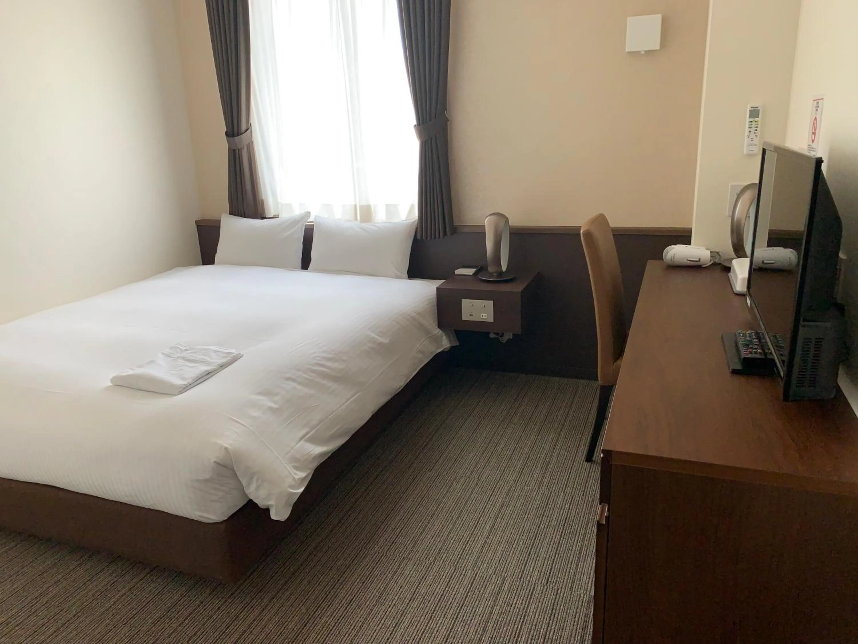 Standard Queen Room - single occupancy in Bande Hotel Osaka