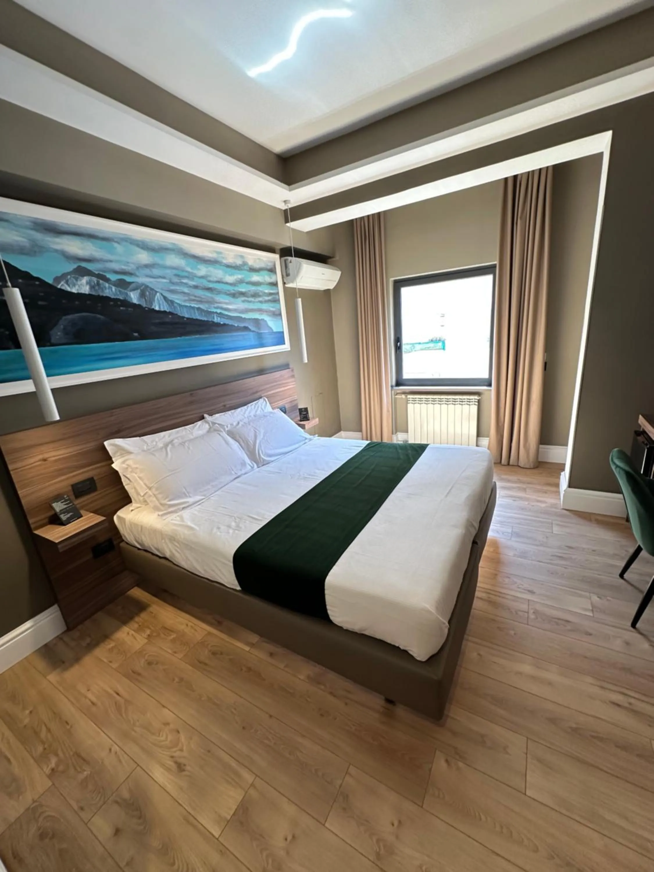 Deluxe Double or Twin Room in 7th Floor Suite