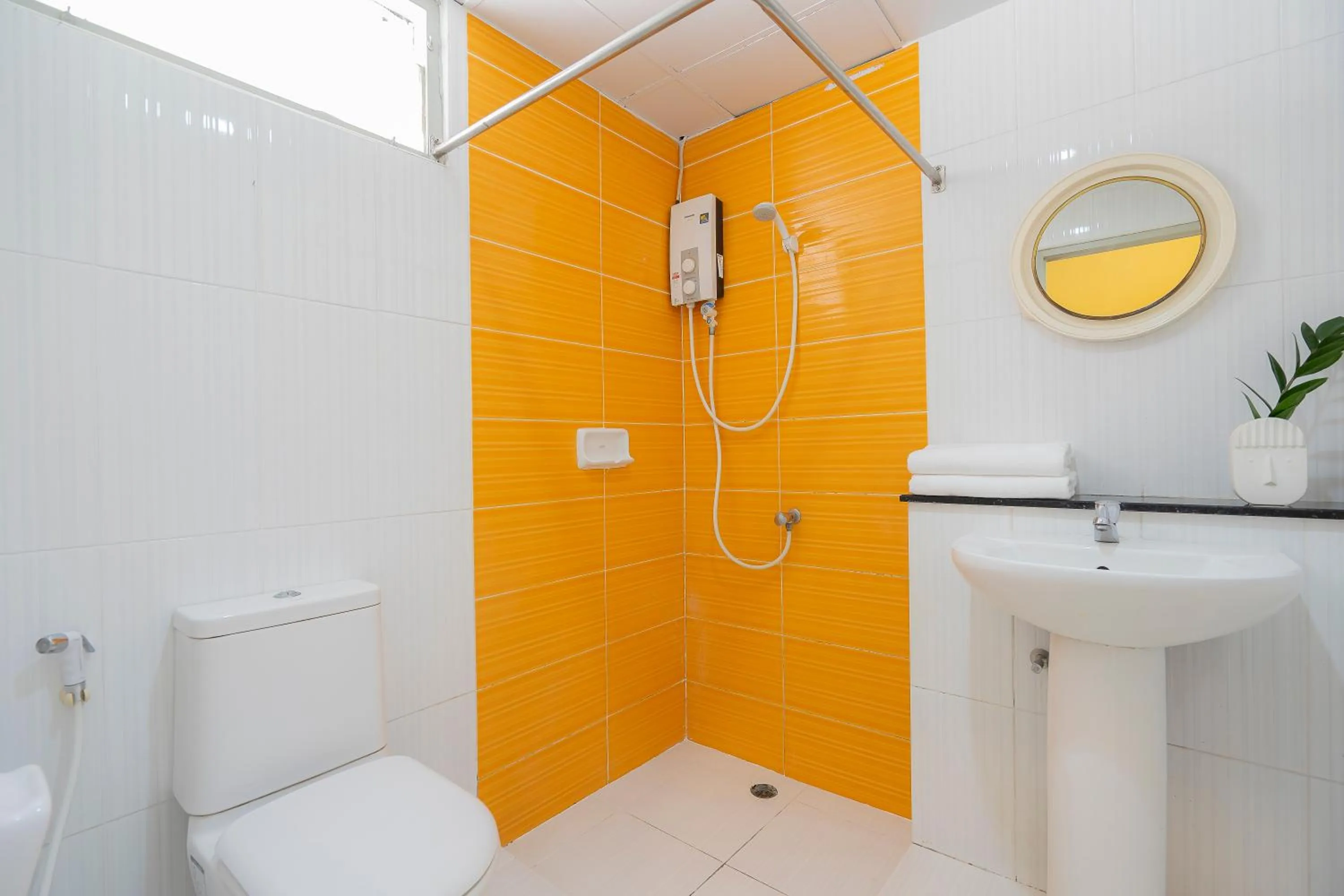 Standard Triple Room in Sawasdee Place