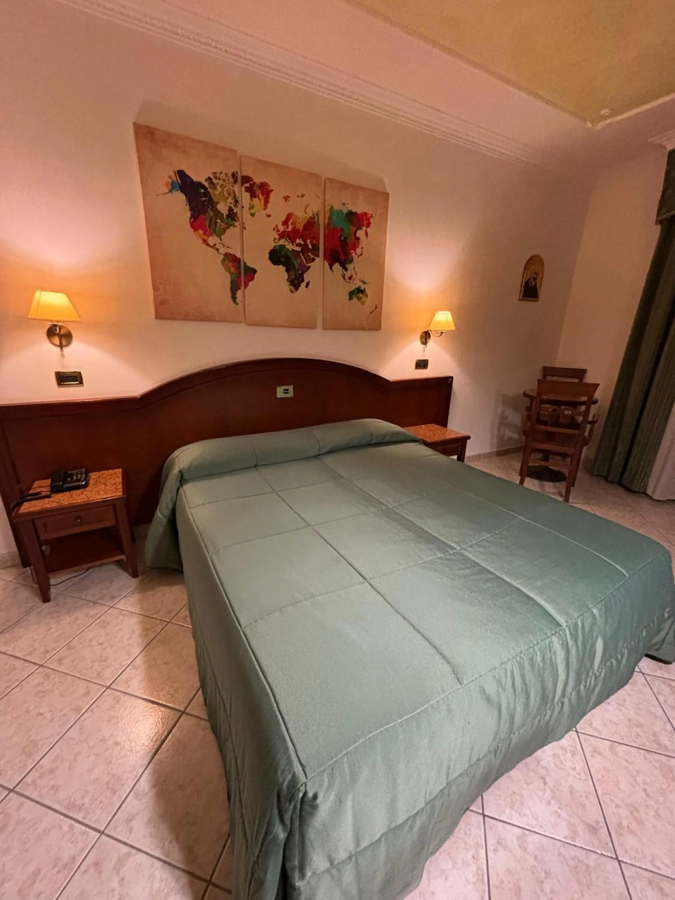 Single Room in Hotel Valle Rossa