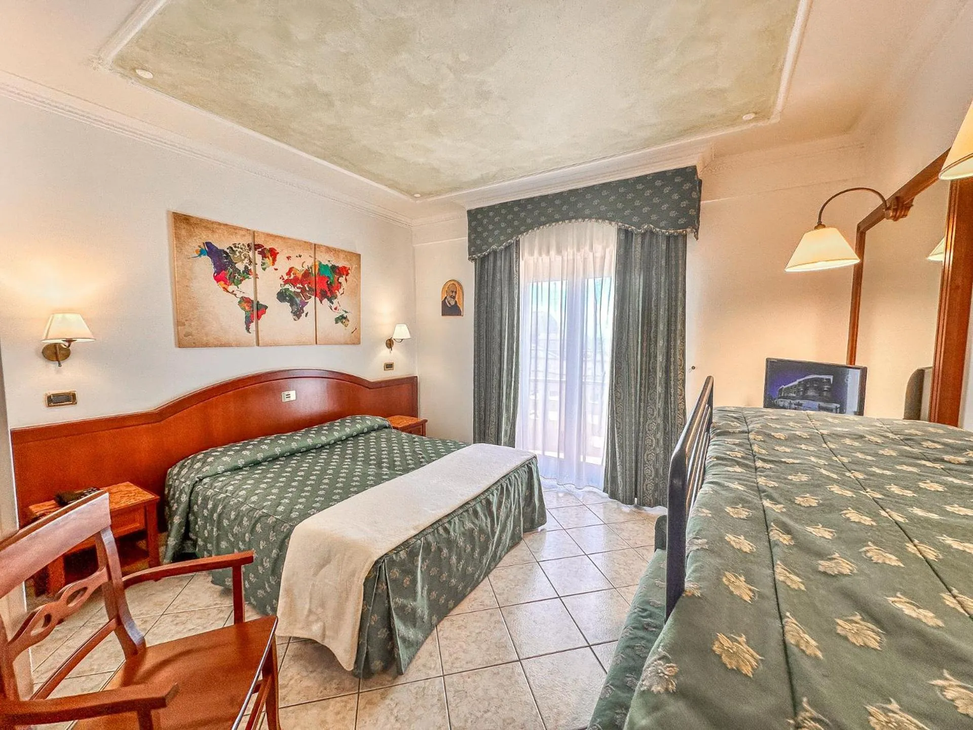 Family Room (2 Adults + 2 Children) in Hotel Valle Rossa