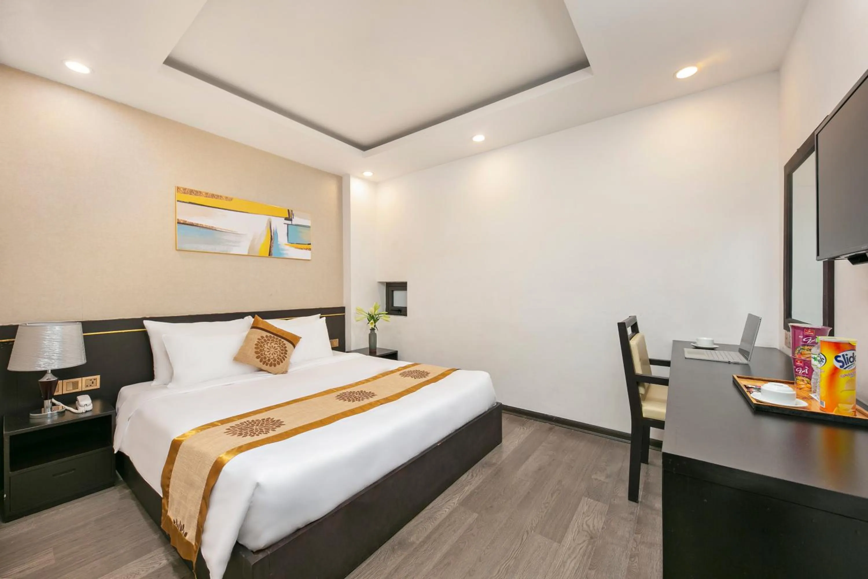 Standard King Room in Hanami Hotel Danang